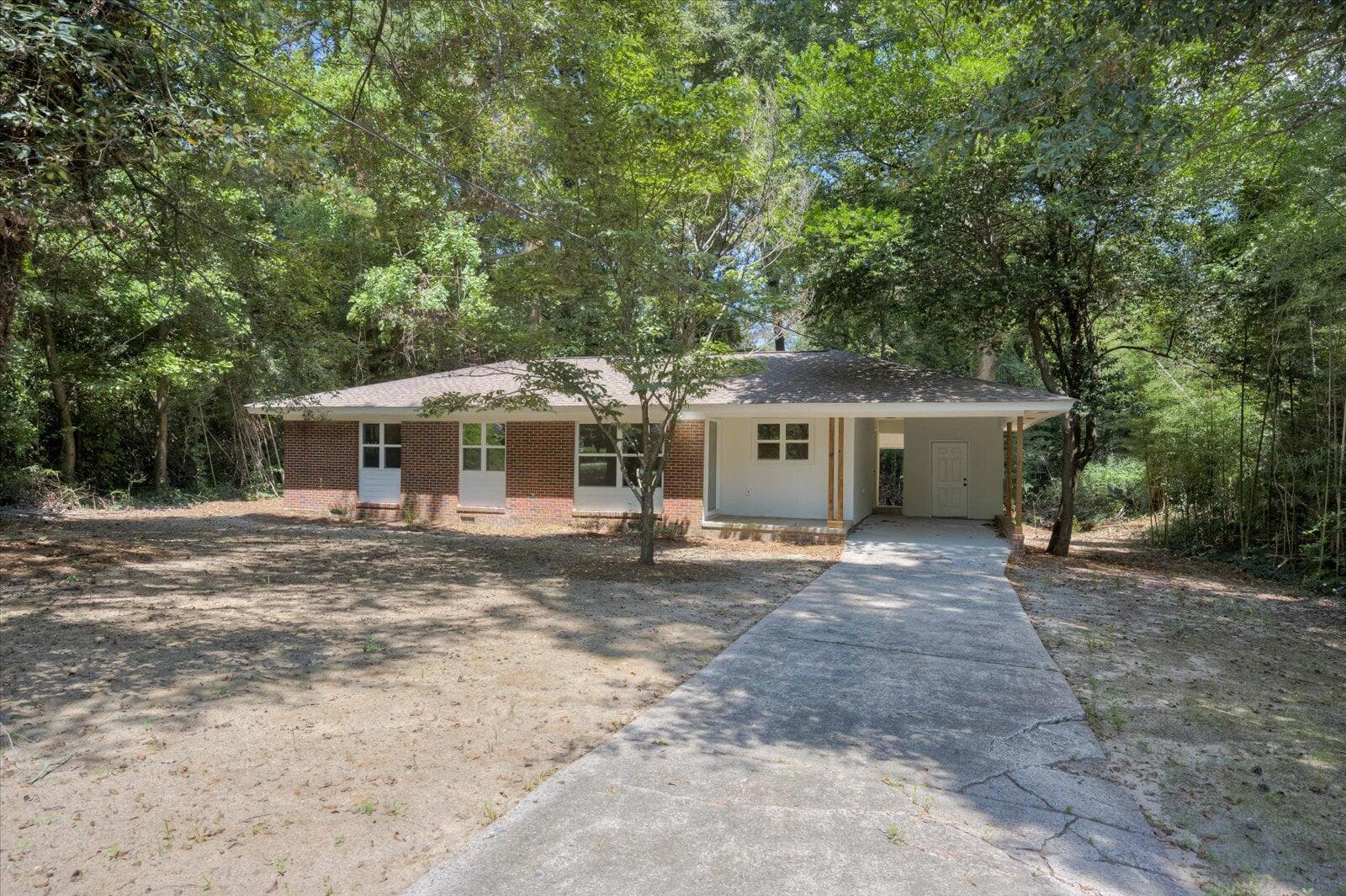 Single Family Residence at 3003 Thomas Lane, Augusta, GA 30906, photo 2 of 12