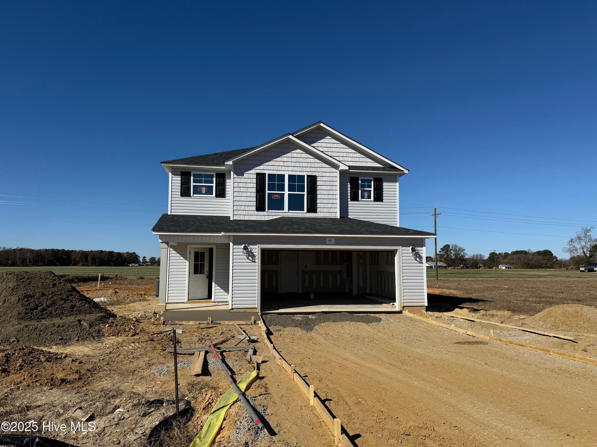 Single Family Residence at 77 Littlefield Lane, La Grange, NC 28551, photo 9 of 145