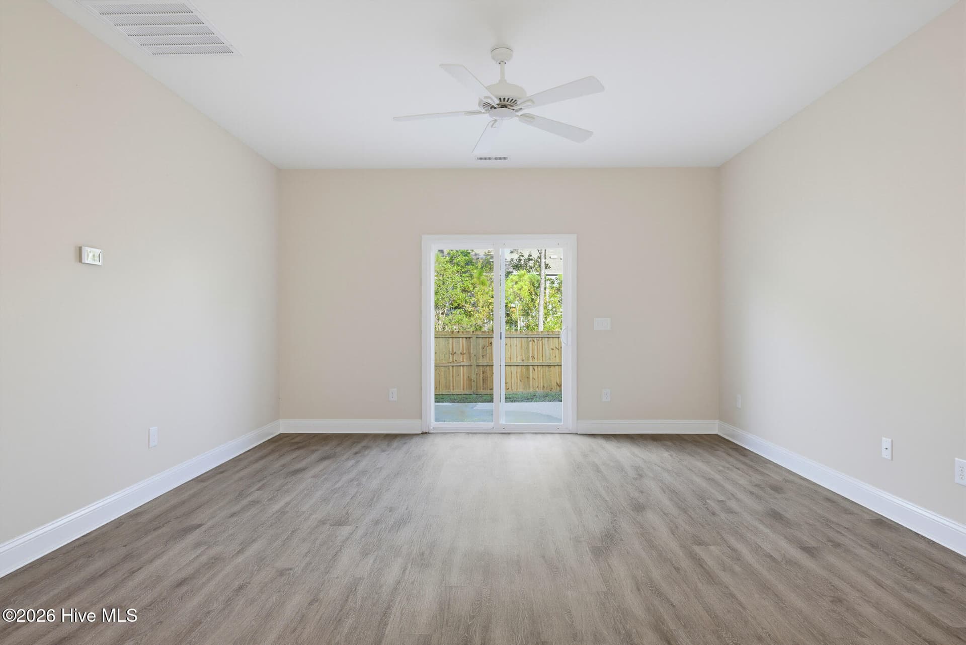 Townhouse at 224 Sandpiper Place, Holly Ridge, NC 28445, photo 15 of 28