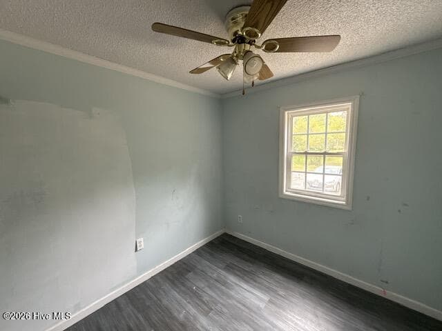 Manufactured Home at 336 Old Folkstone Road, Holly Ridge, NC 28445, photo 10 of 19