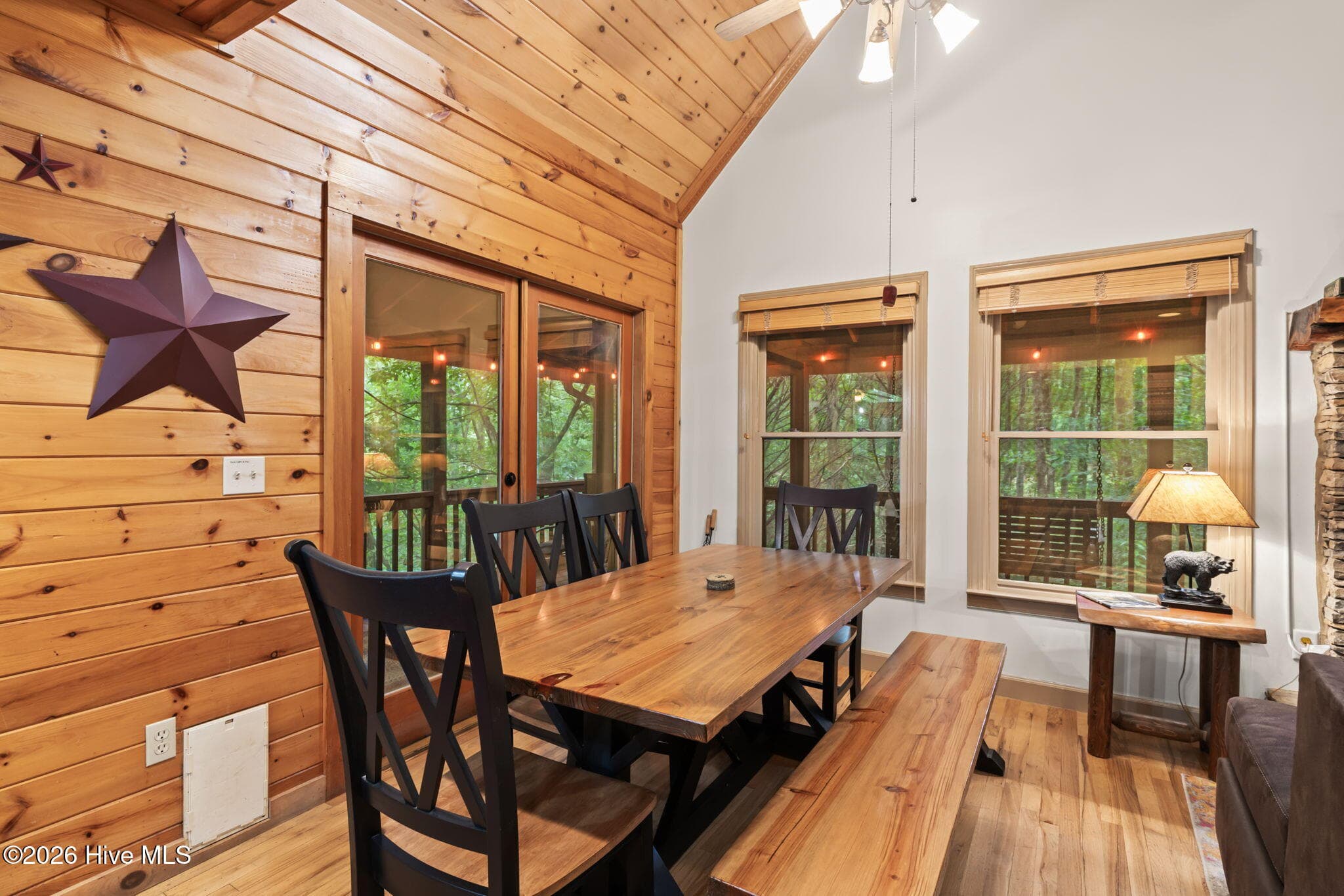 Single Family Residence at 398 Mountain Tops Circle, Blue Ridge, GA 30513, photo 7 of 63