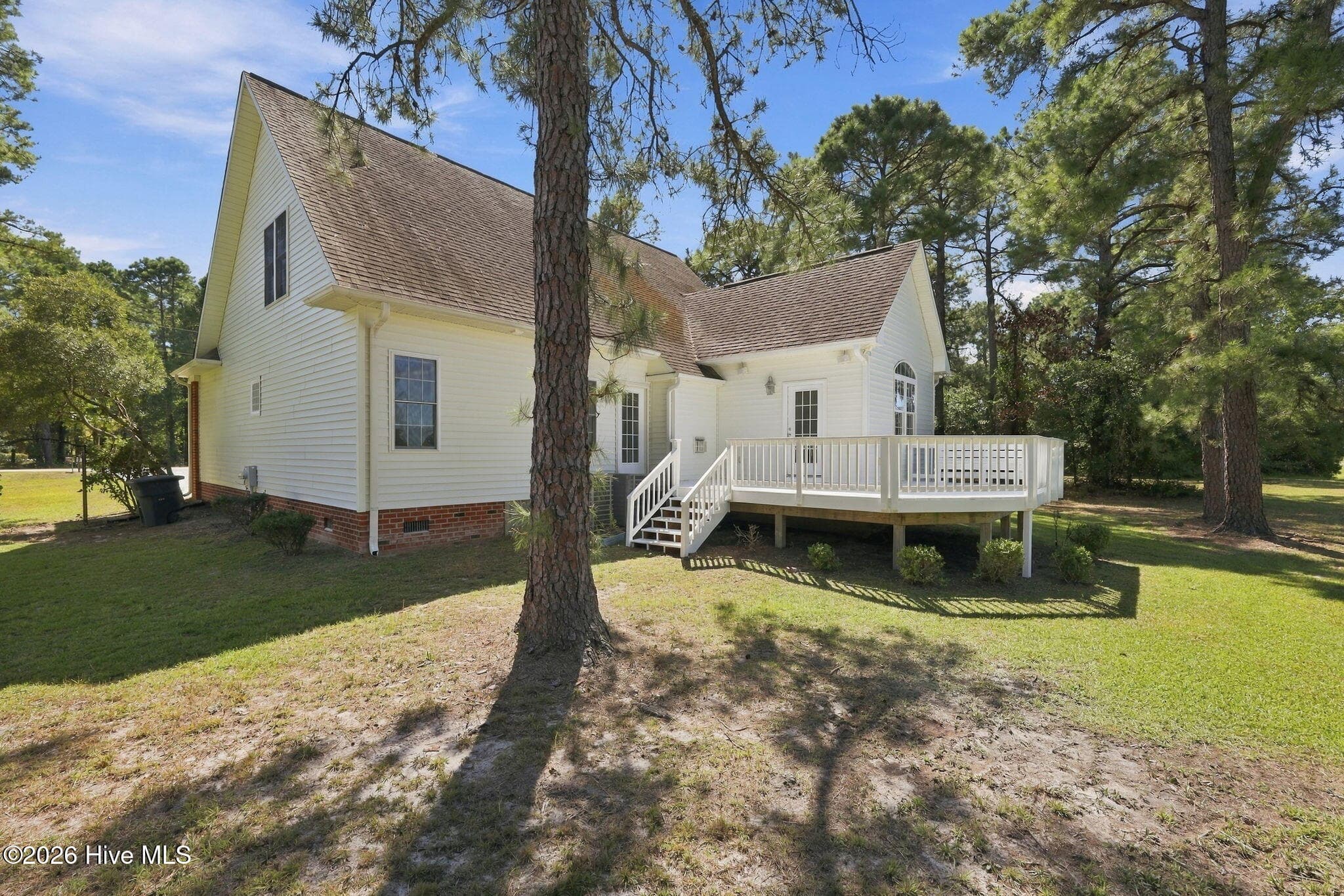Single Family Residence at 1503 Caracara Drive, New Bern, NC 28560, photo 4 of 53