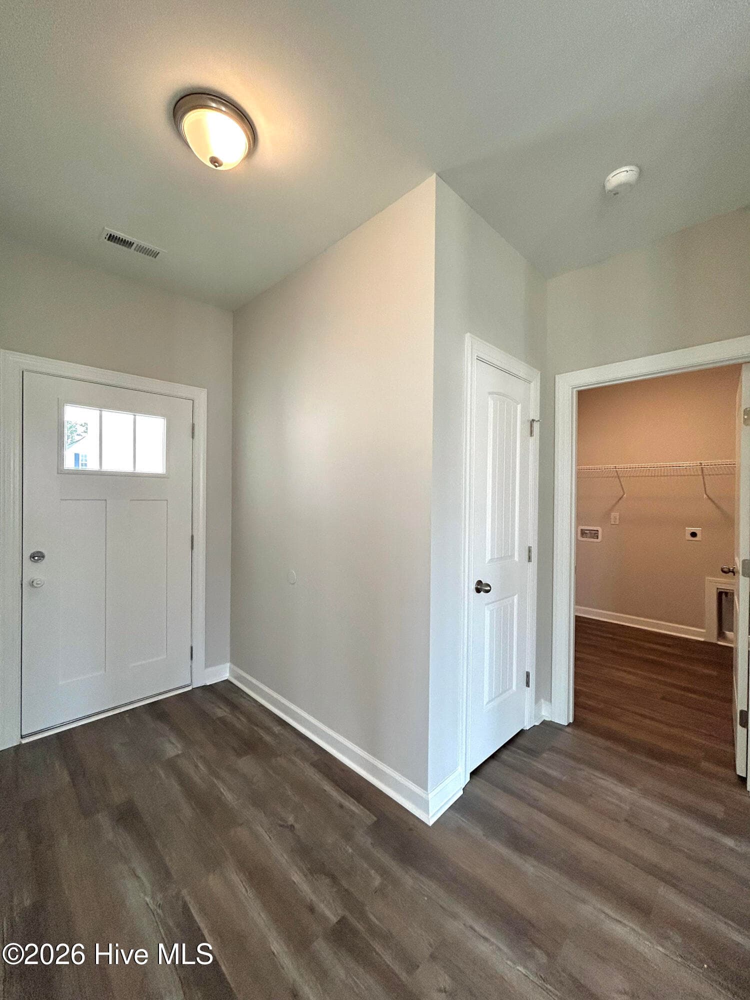 Single Family Residence at 824 Hidden Bridge Drive, Jacksonville, NC 28546, photo 16 of 54