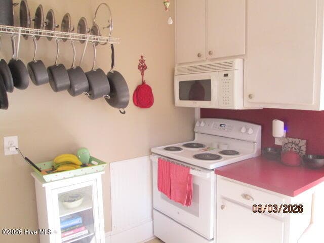 Single Family Residence at 104 E 13th Street, Washington, NC 27889