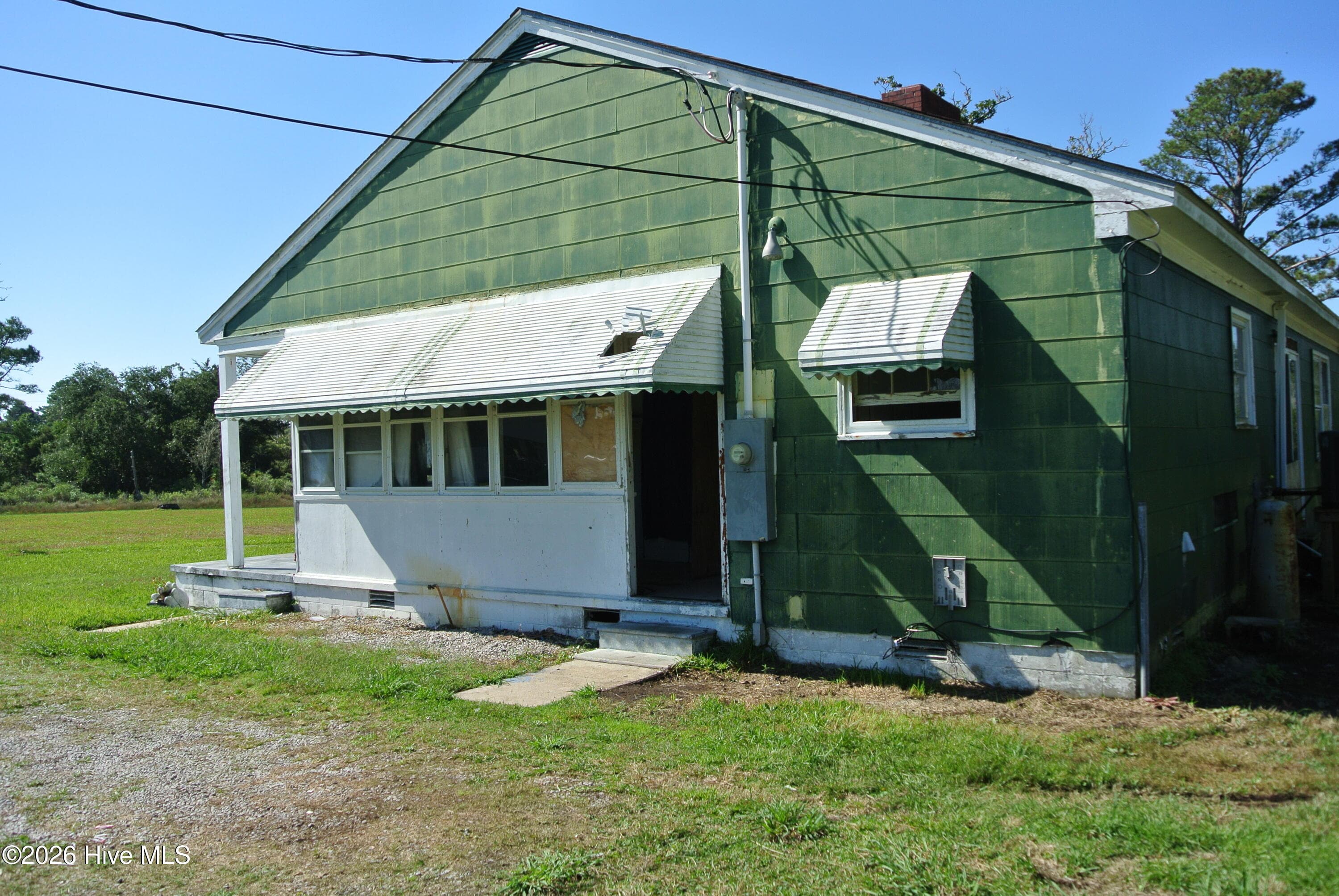 Single Family Residence at 153 Fulford Willis Road, Williston, NC 28579, photo 5 of 38