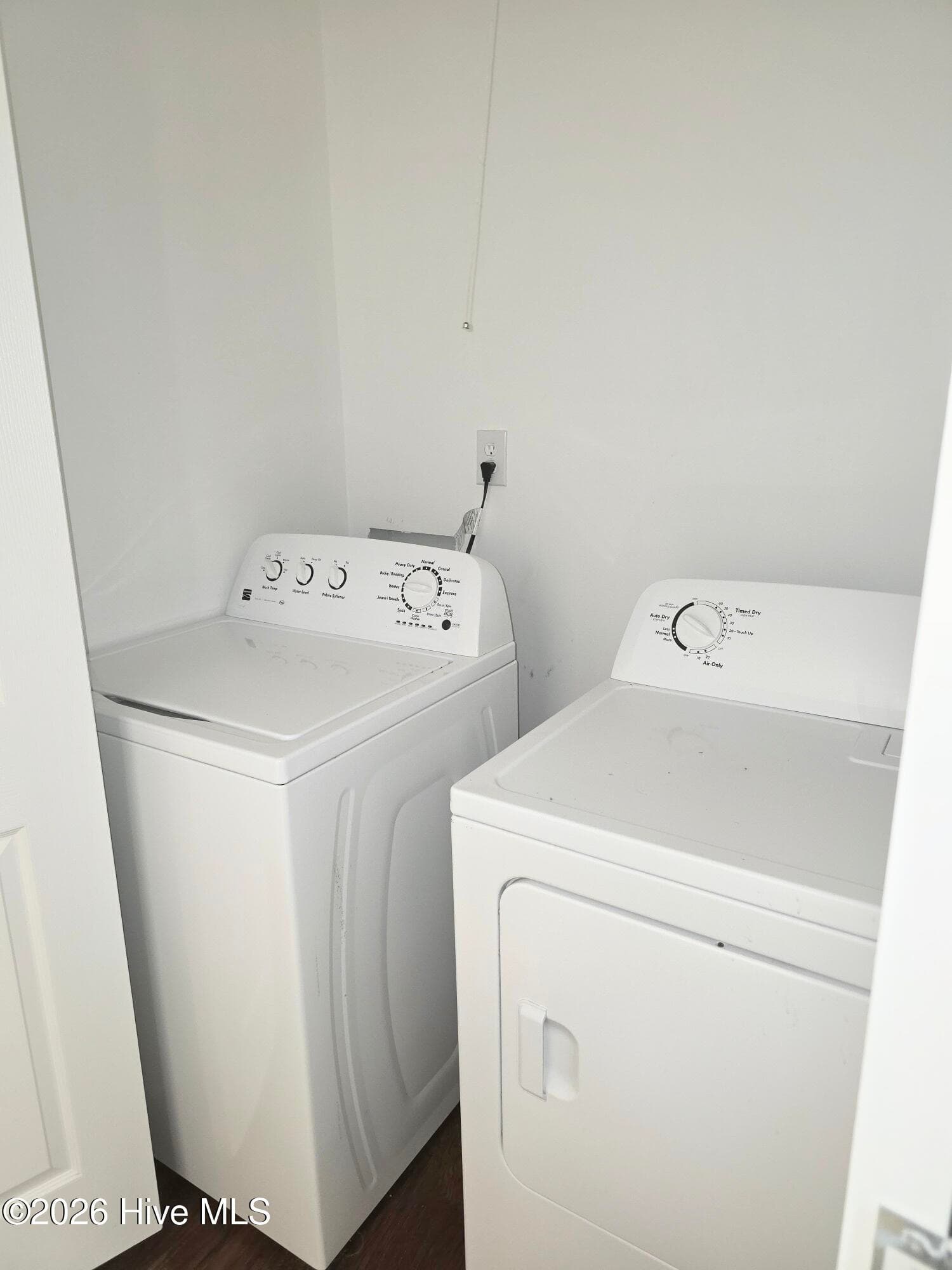 Townhouse at 114 Quarterdeck, New Bern, NC 28562, photo 23 of 33