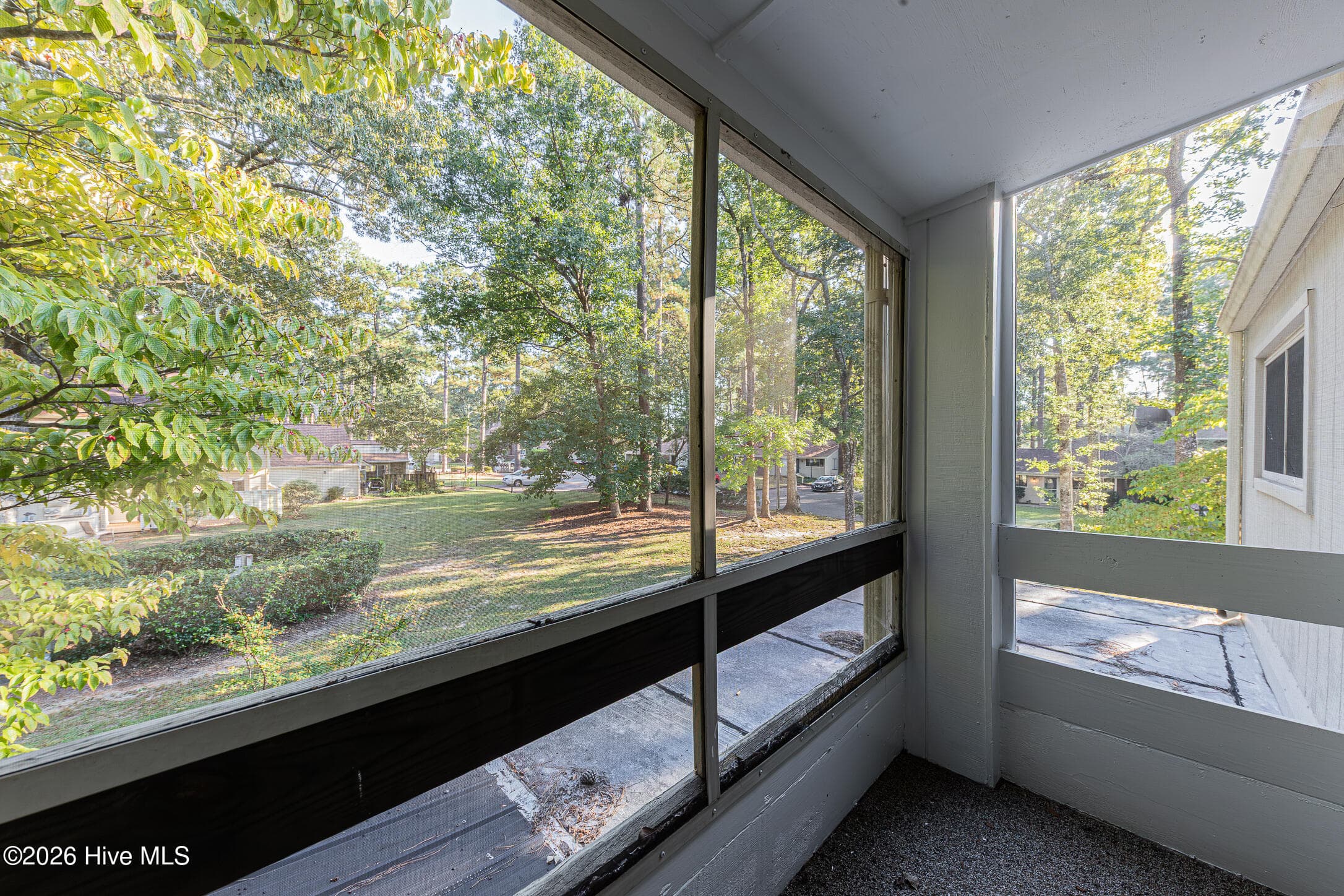 Townhouse at 97 Quarterdeck, New Bern, NC 28562, photo 53 of 71