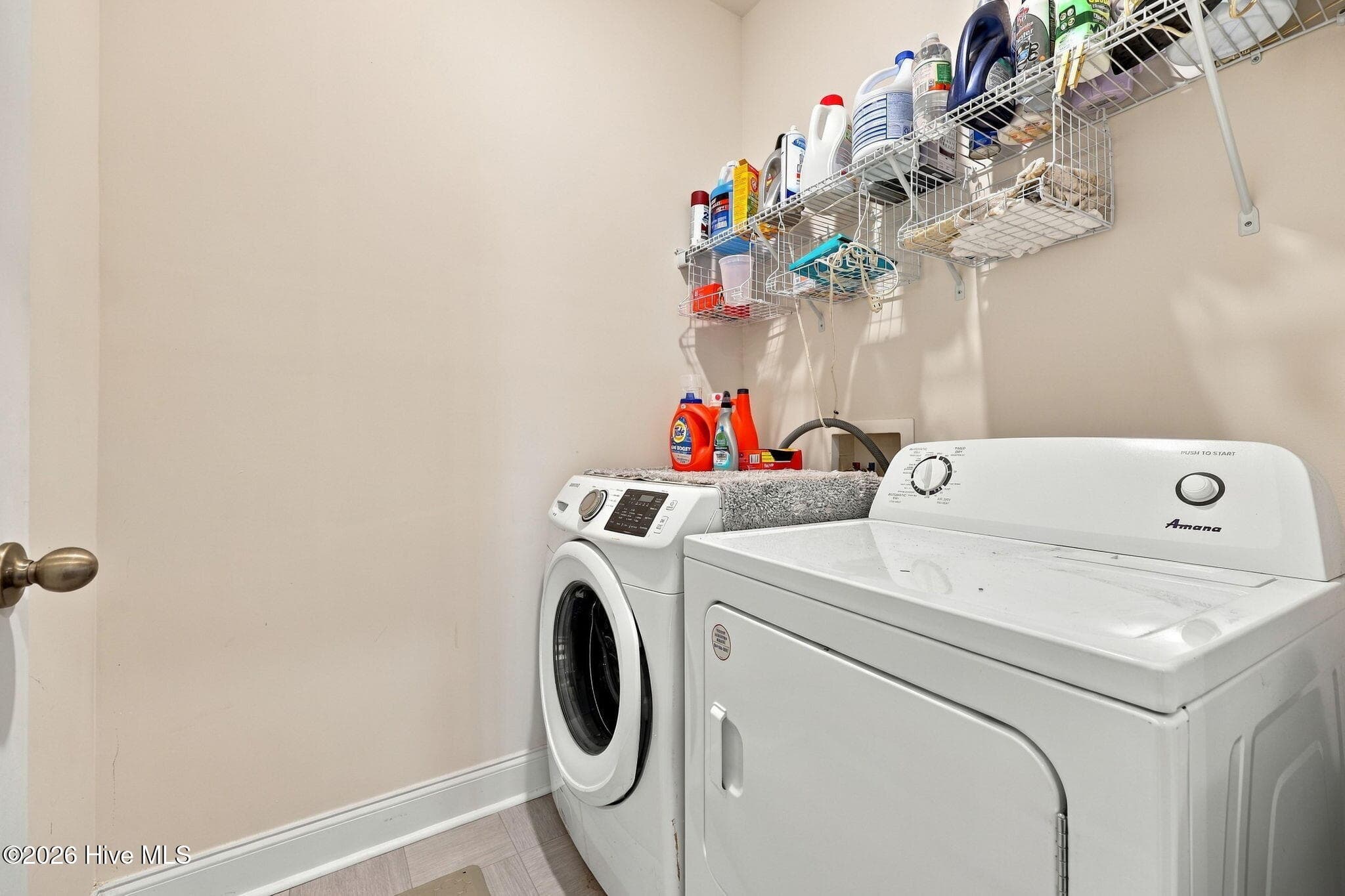 laundry - 2128 Nc Highway 102, Ayden, NC 28513