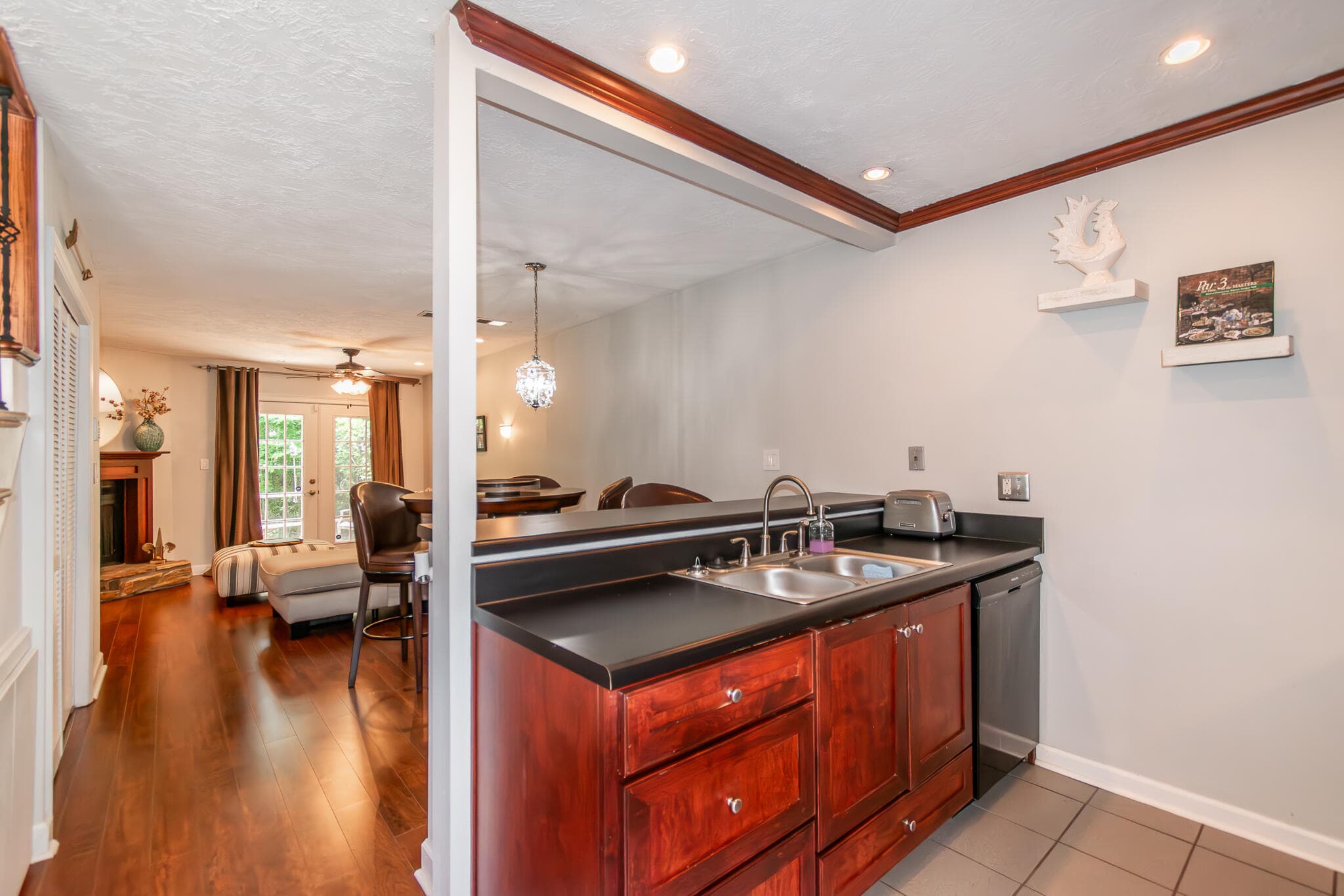 Townhouse at 3236 W Wimbledon Drive, Augusta, GA 30909, photo 4 of 22