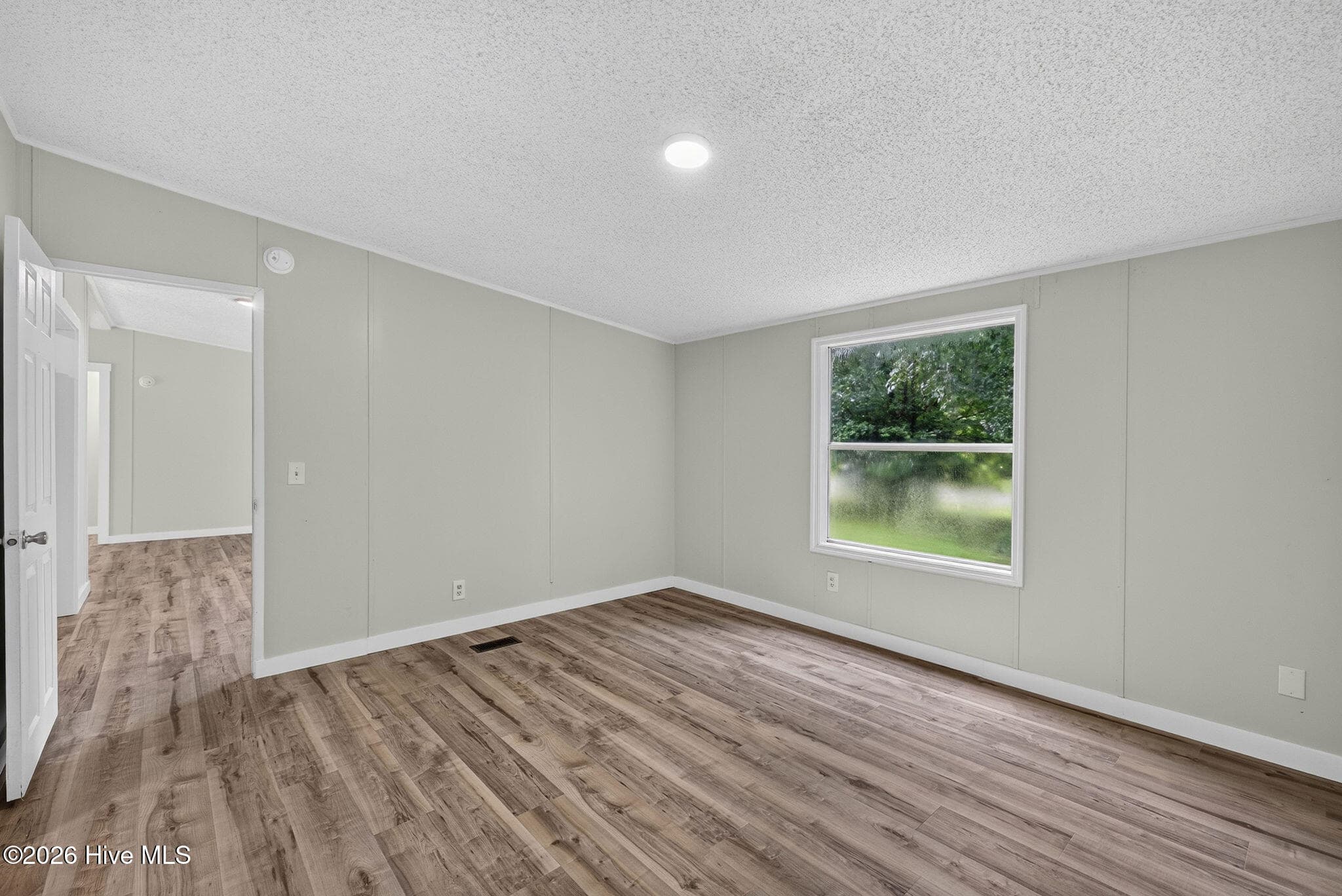 Manufactured Home at 145 Bellhammon Forest Drive, Rocky Point, NC 28457, photo 16 of 43