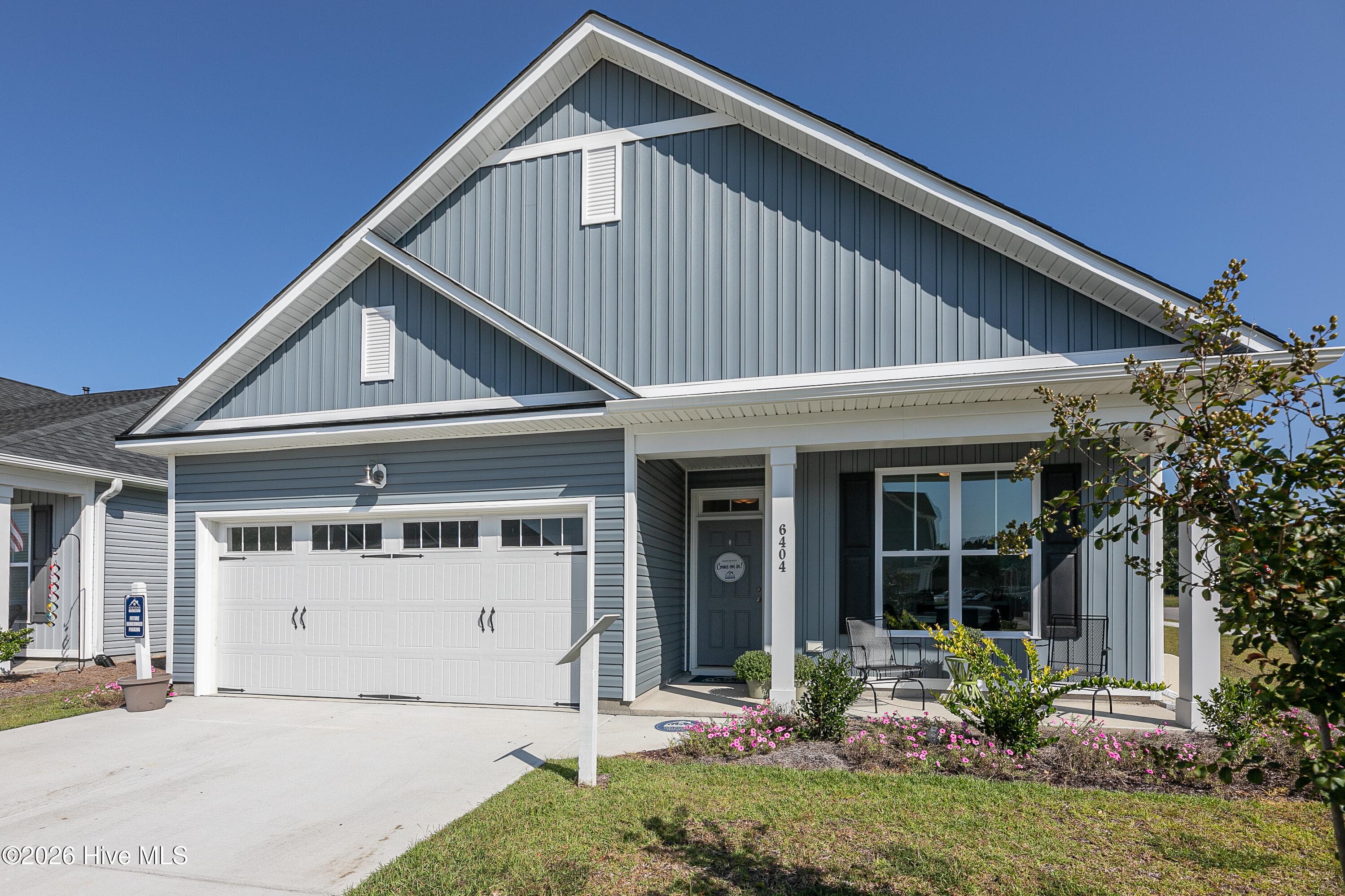 77 Bristol Bay Drive, Lake Waccamaw, NC 28450