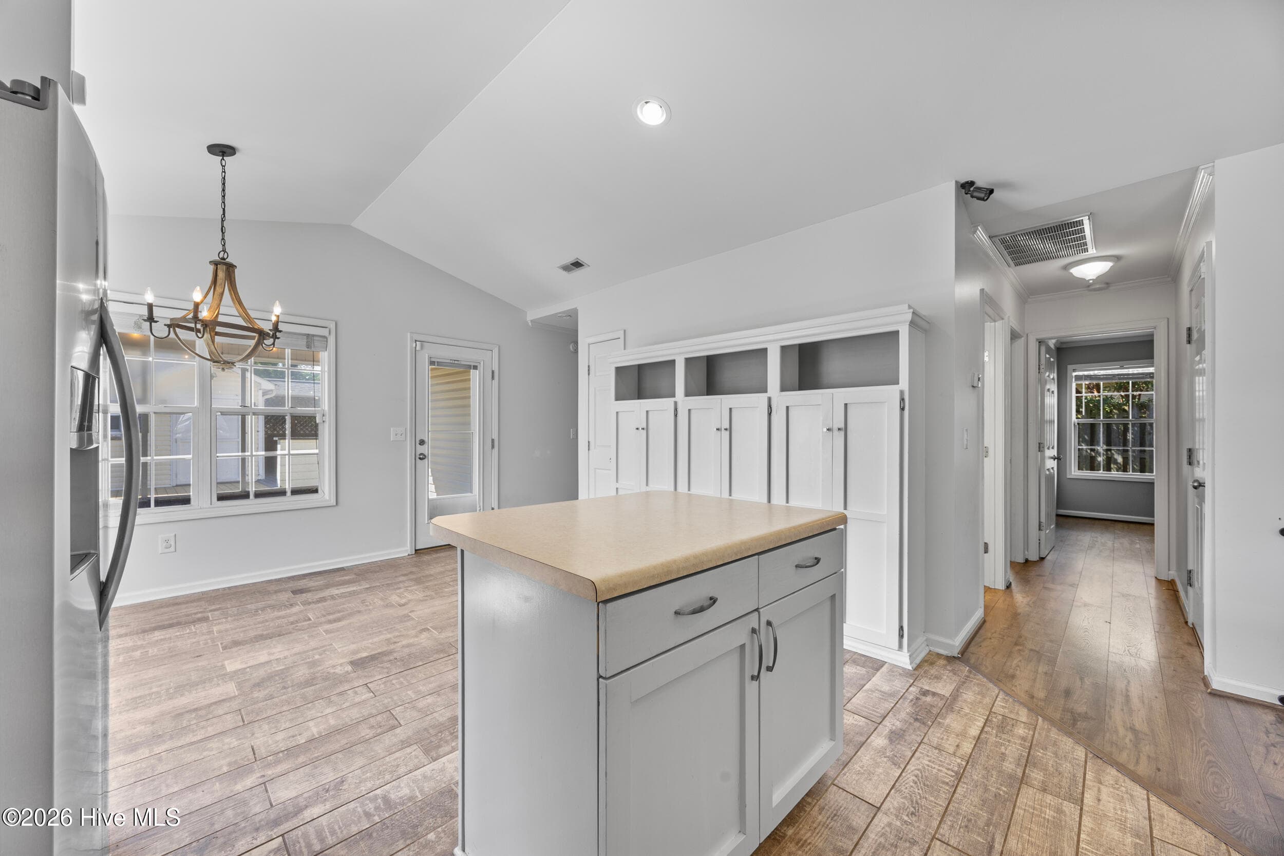 Single Family Residence at 605 Brookbend Drive, Wilmington, NC 28411, photo 16 of 40