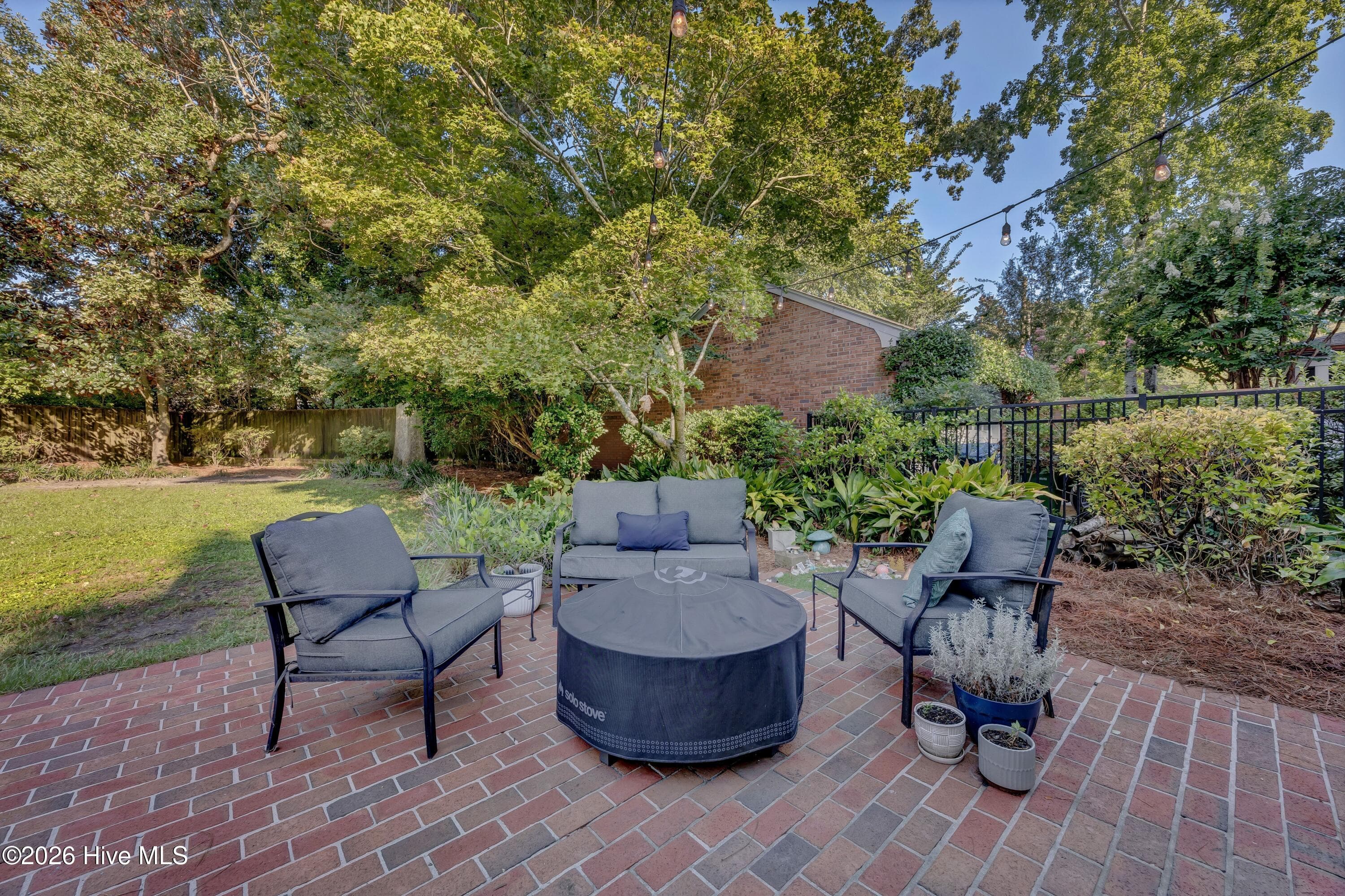Single Family Residence at 318 Colonial Drive, Wilmington, NC 28403, photo 58 of 74