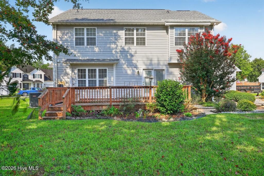 Single Family Residence at 503 Island Place, Swansboro, NC 28584, photo 12 of 64
