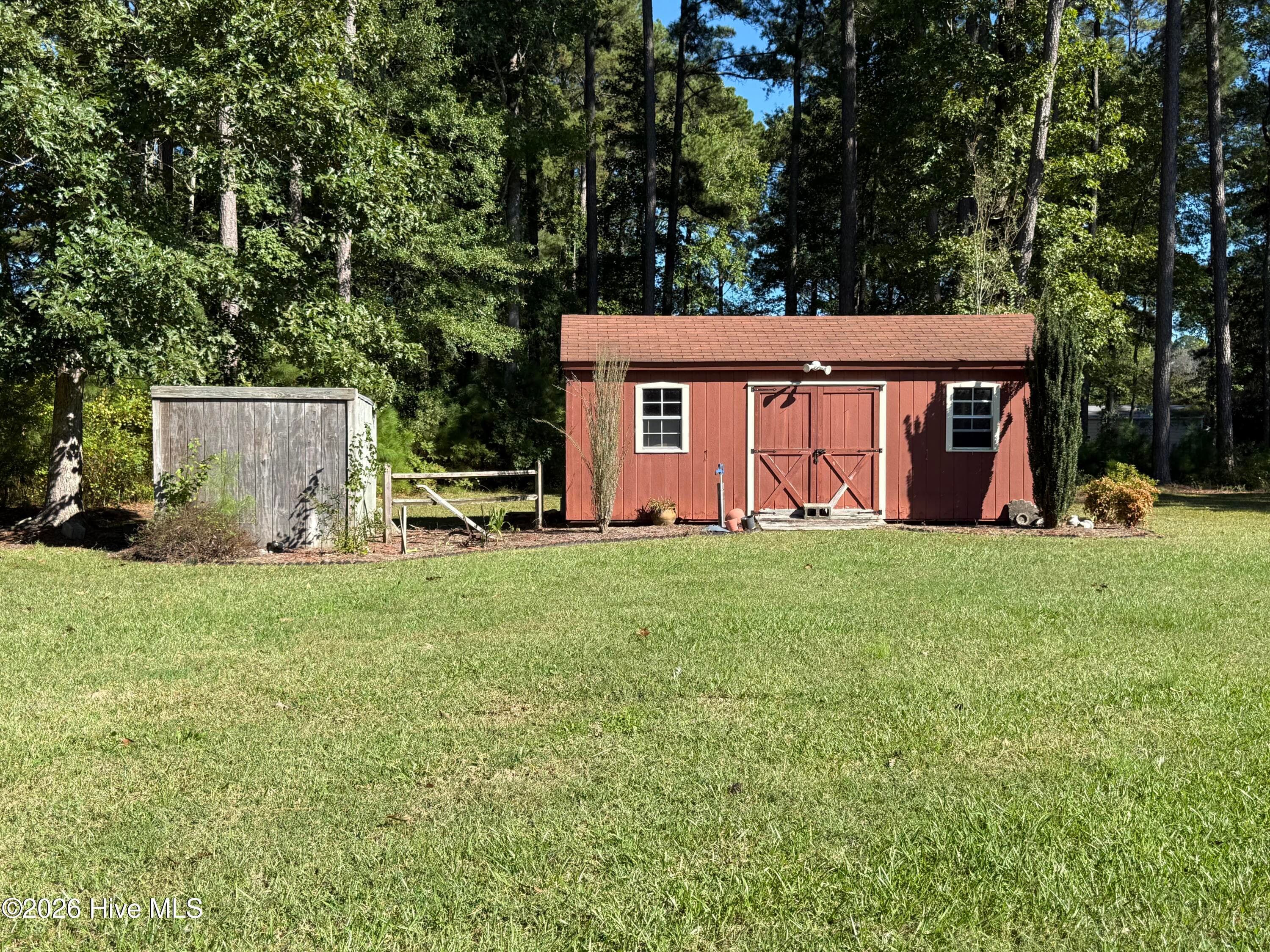 Single Family Residence at 108 Abbey Lane, Washington, NC 27889, photo 4 of 27