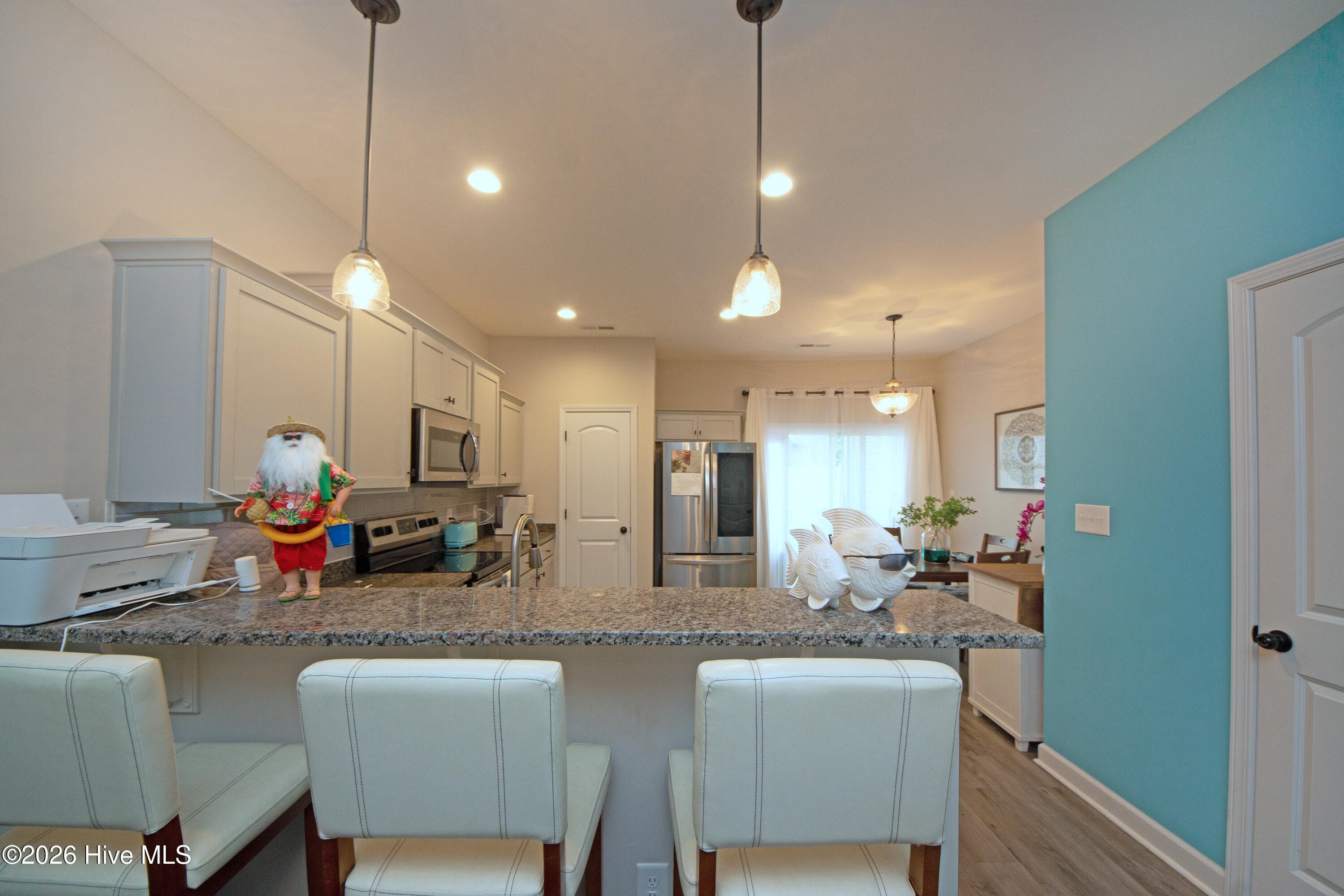 Townhouse at 7 Catalina Circle, Swansboro, NC 28584, photo 14 of 41