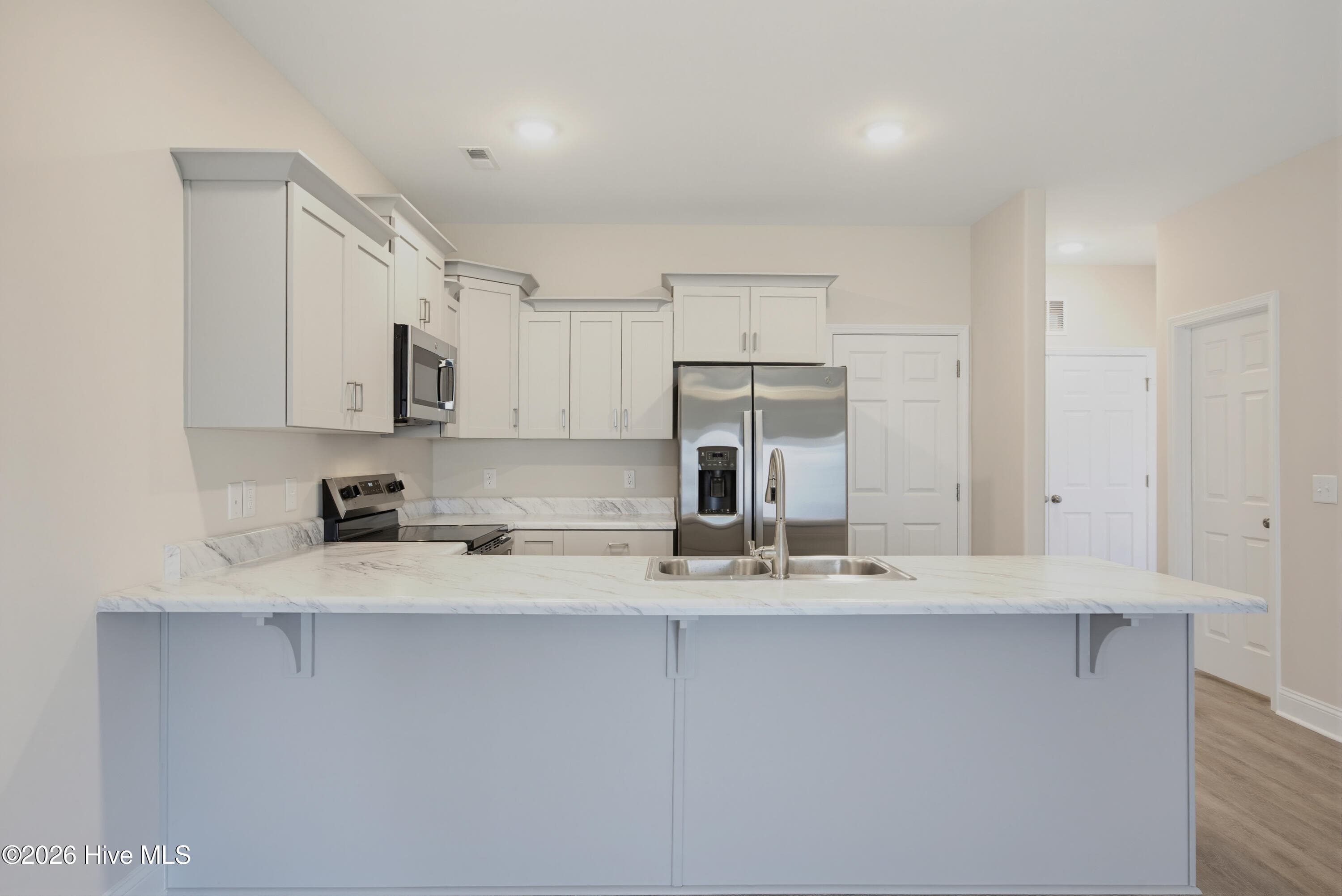 Townhouse at 208 Sandpiper Place, Holly Ridge, NC 28445, photo 10 of 23