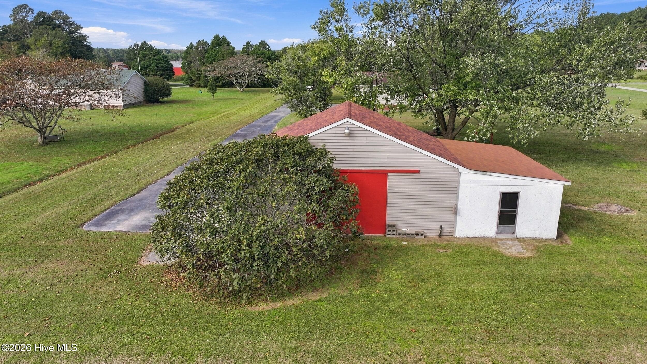 Single Family Residence at 419 Daniels Road, Corapeake, NC 27926, photo 7 of 43