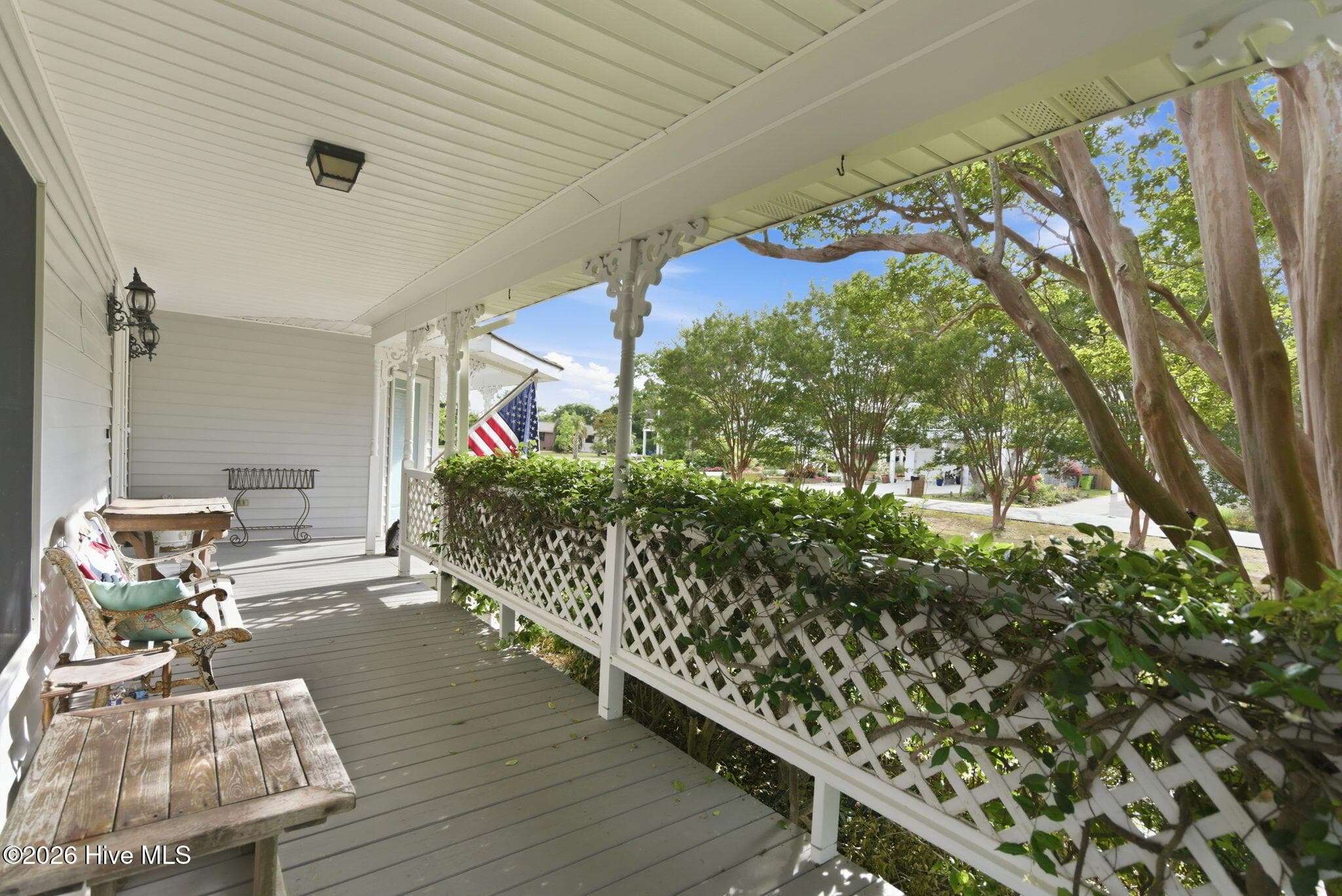 Single Family Residence at 701 Fifth Street S, Carolina Beach, NC 28428, photo 2 of 4
