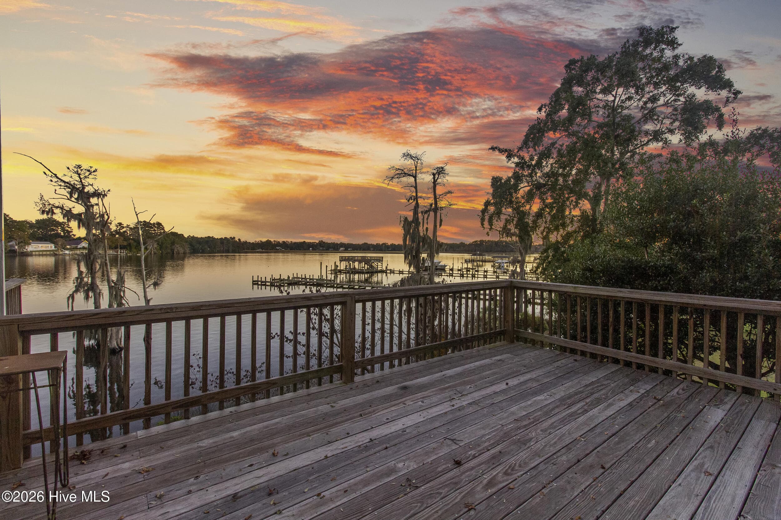 Deck - Waterview / Sunset View - 5 Batts Hill Road, New Bern, NC 28562