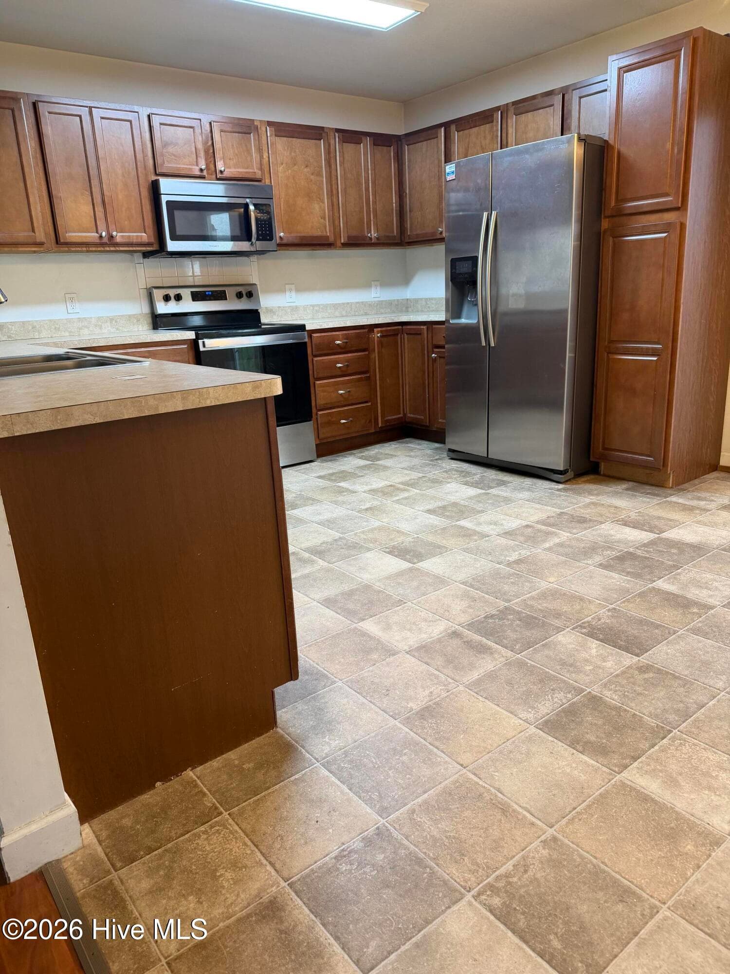 kitchen - 800 Kylers Way, Elizabeth City, NC 27909