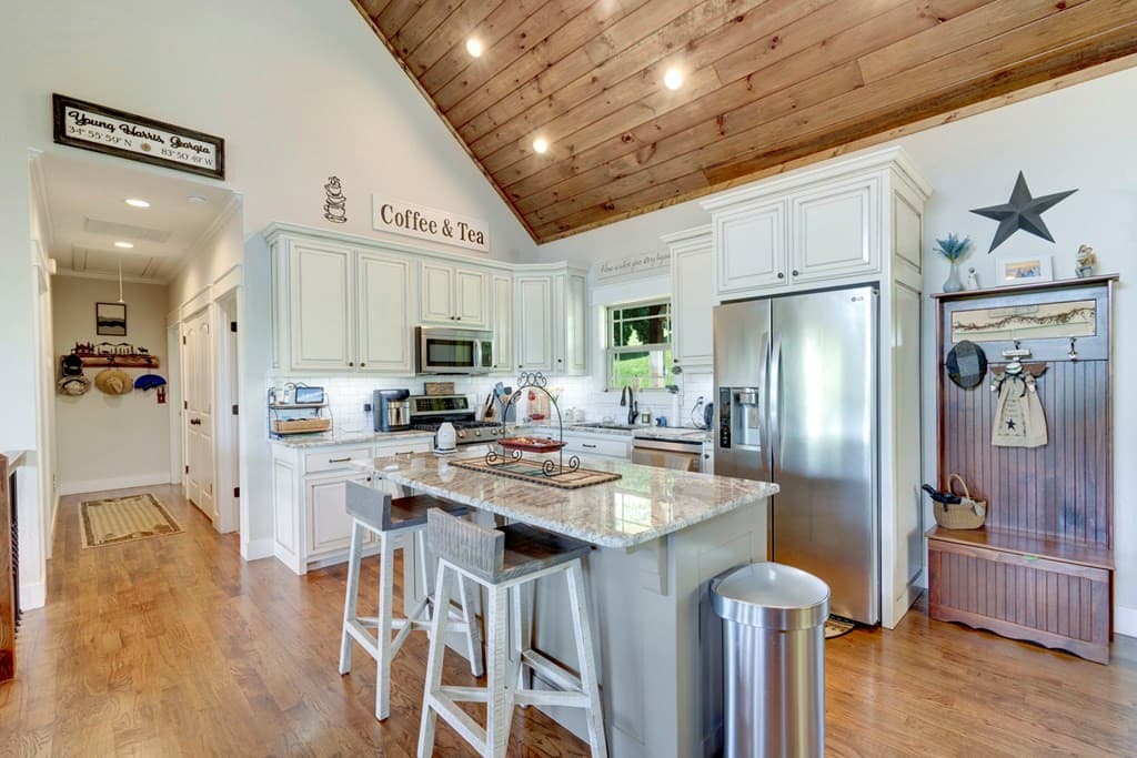 Single Family Residence at 2079 Gallatin Road, Young Harris, GA 30582, photo 5 of 38