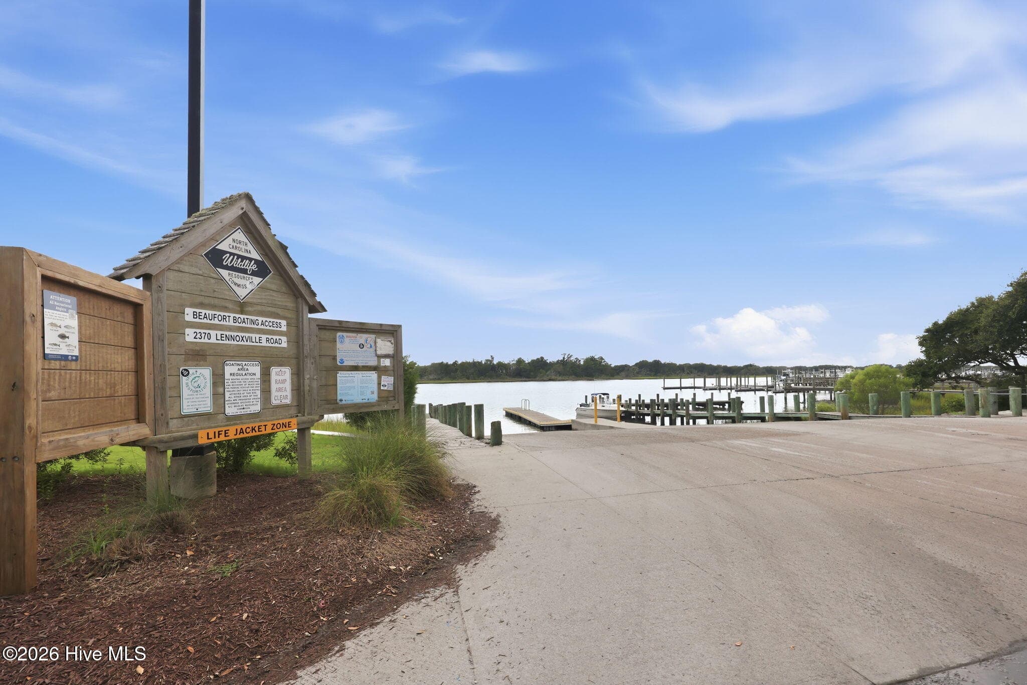 Single Family Residence at 100 Sea Grove Lane, Beaufort, NC 28516, photo 52 of 53