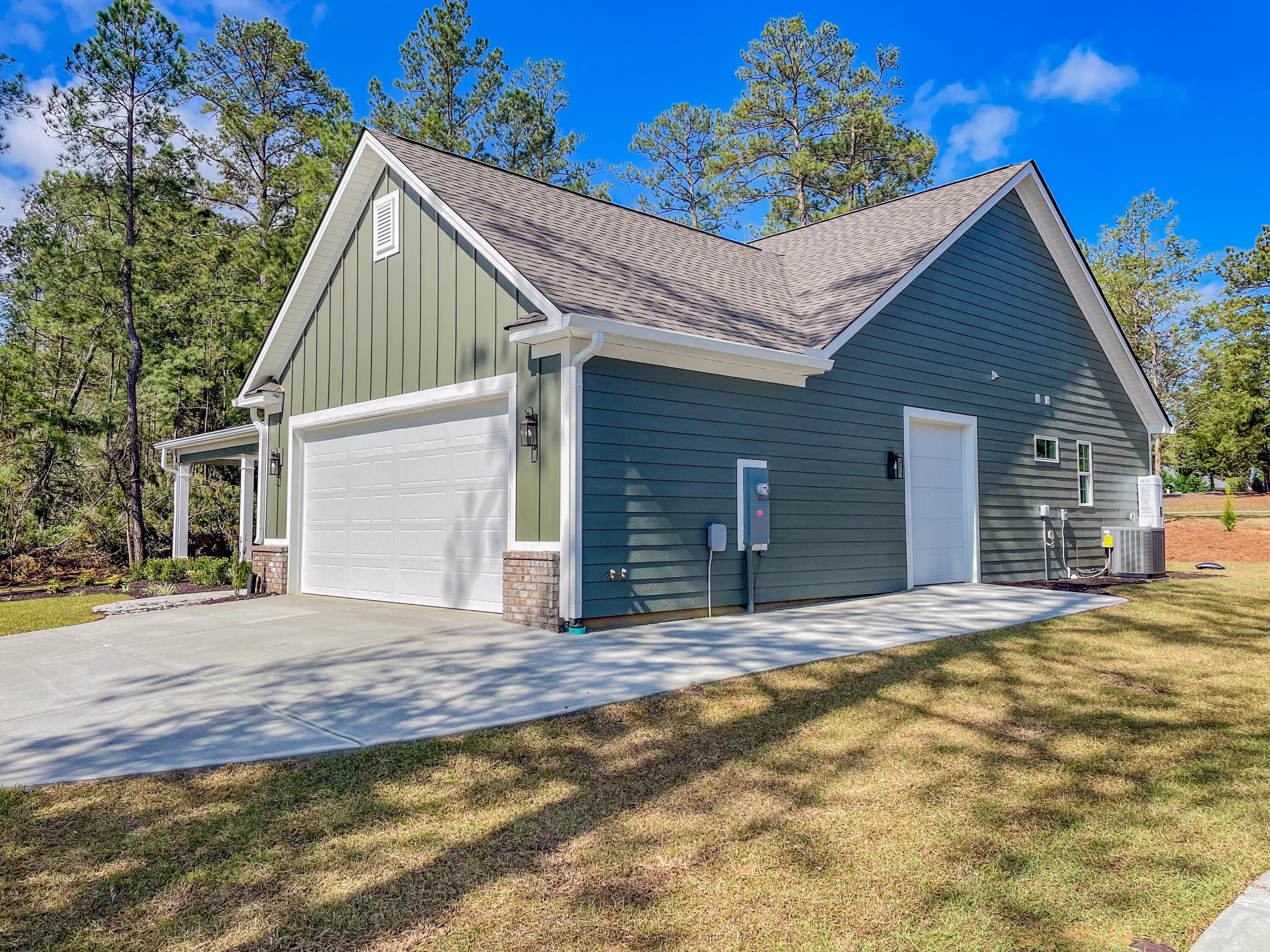 Single Family Residence at 309 Wellington Court, McCormick, SC 29835, photo 2 of 18