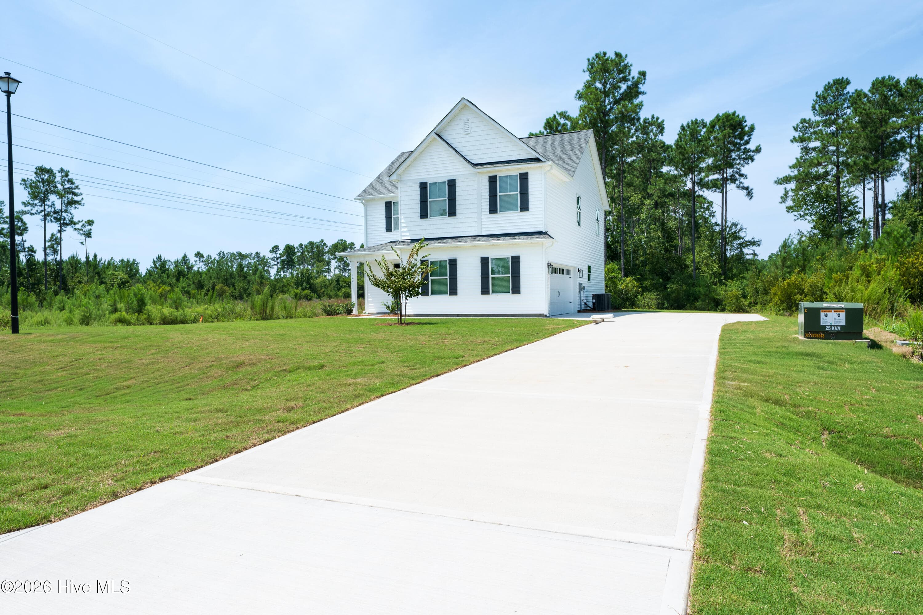 Single Family Residence at 164 Huxley Terrace, Hampstead, NC 28443, photo 2 of 29