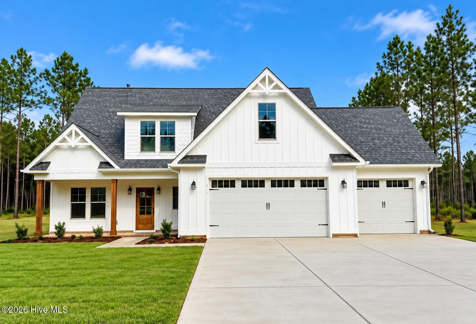 215 Whispering Ridge, West End, NC 27376