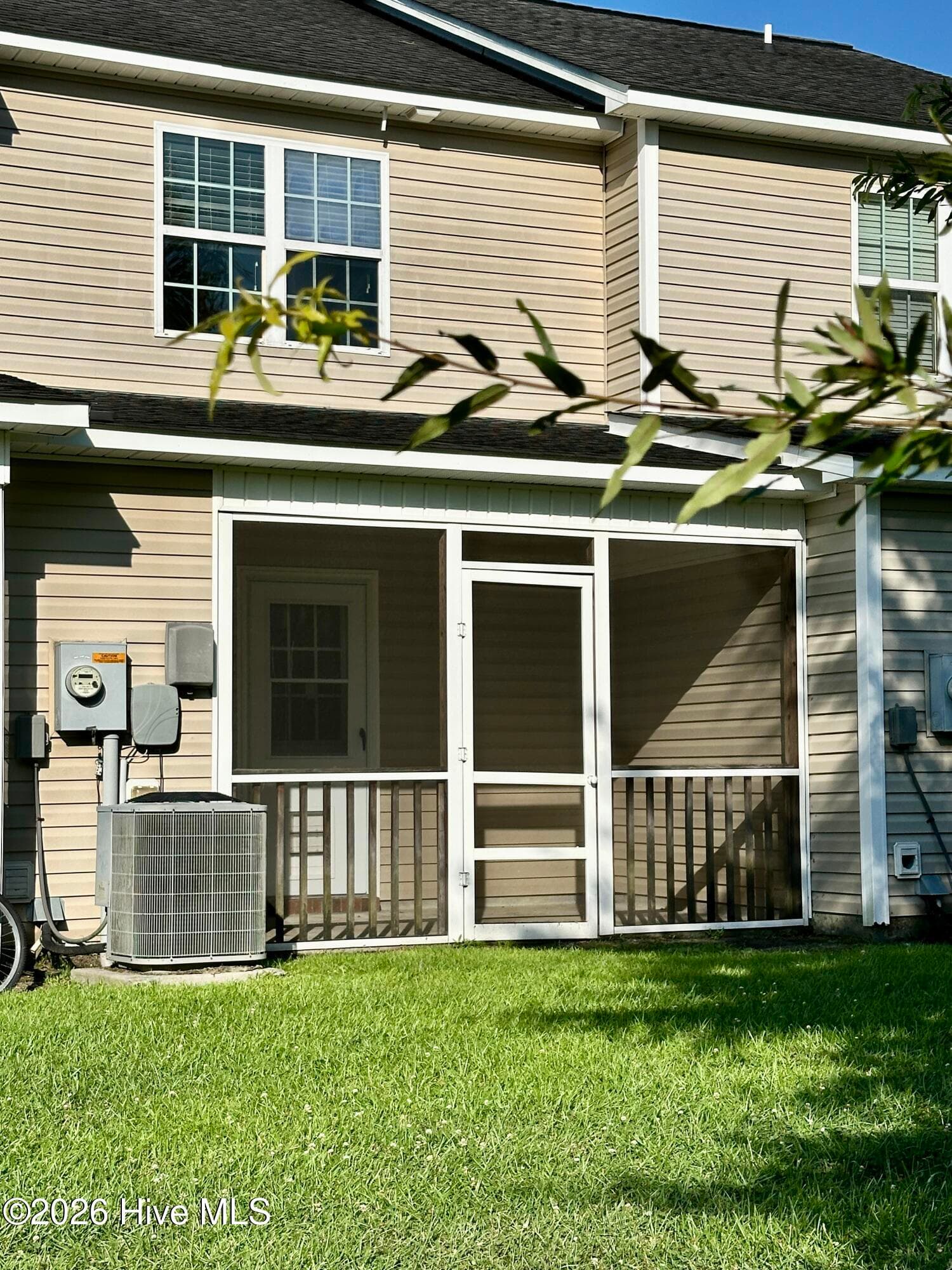 Townhouse at 402 Caldwell Loop, Jacksonville, NC 28546, photo 24 of 27