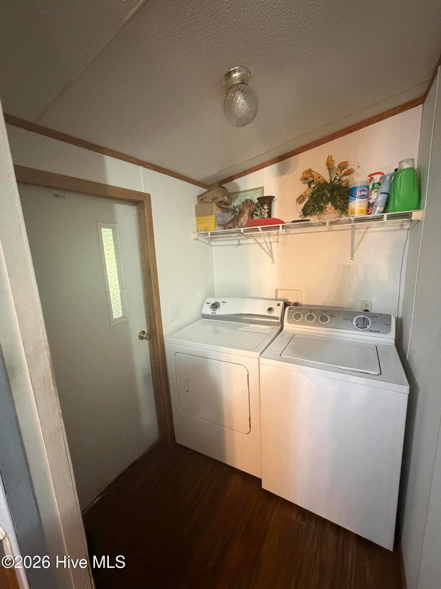 Manufactured Home at 1110 Hewett Road SW, Supply, NC 28462, photo 4 of 18