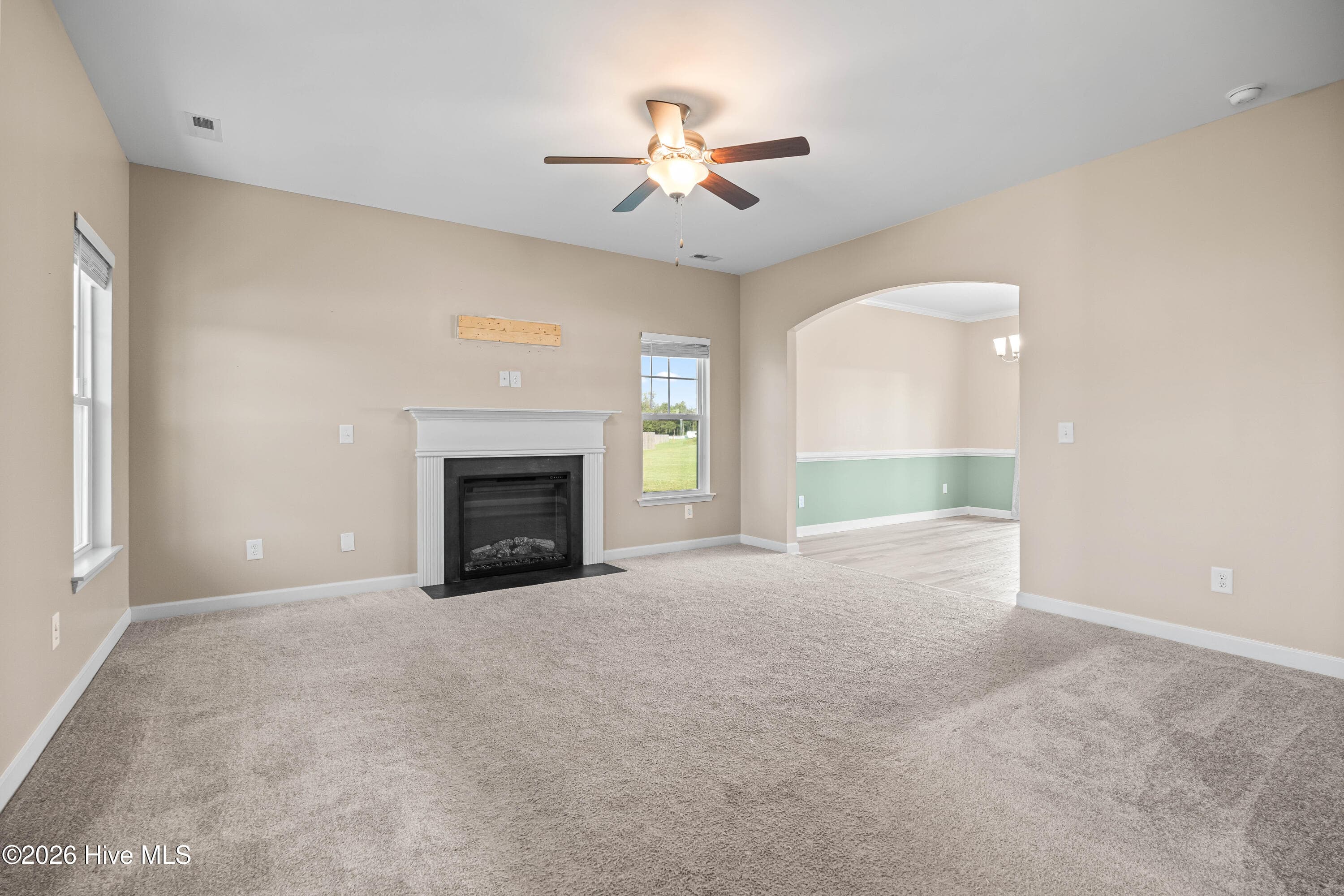 Single Family Residence at 158 Uzzell Road, Hubert, NC 28539, photo 8 of 45