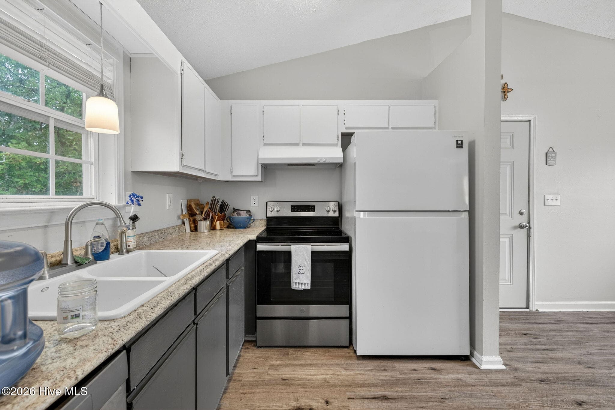 Single Family Residence at 400 Beasley Road, Wilmington, NC 28409, photo 19 of 21