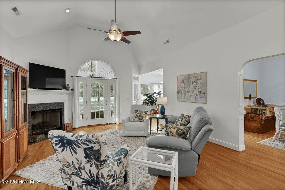 Single Family Residence at 615 Ravenswood Road, Hampstead, NC 28443, photo 5 of 47