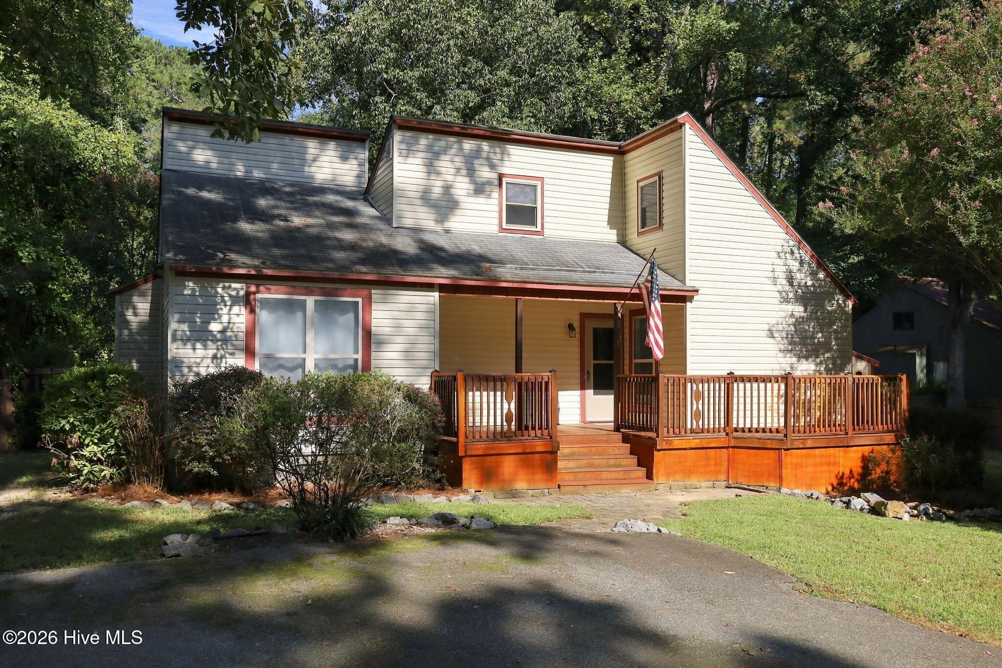 814 River Hill Drive, Greenville, NC 27858