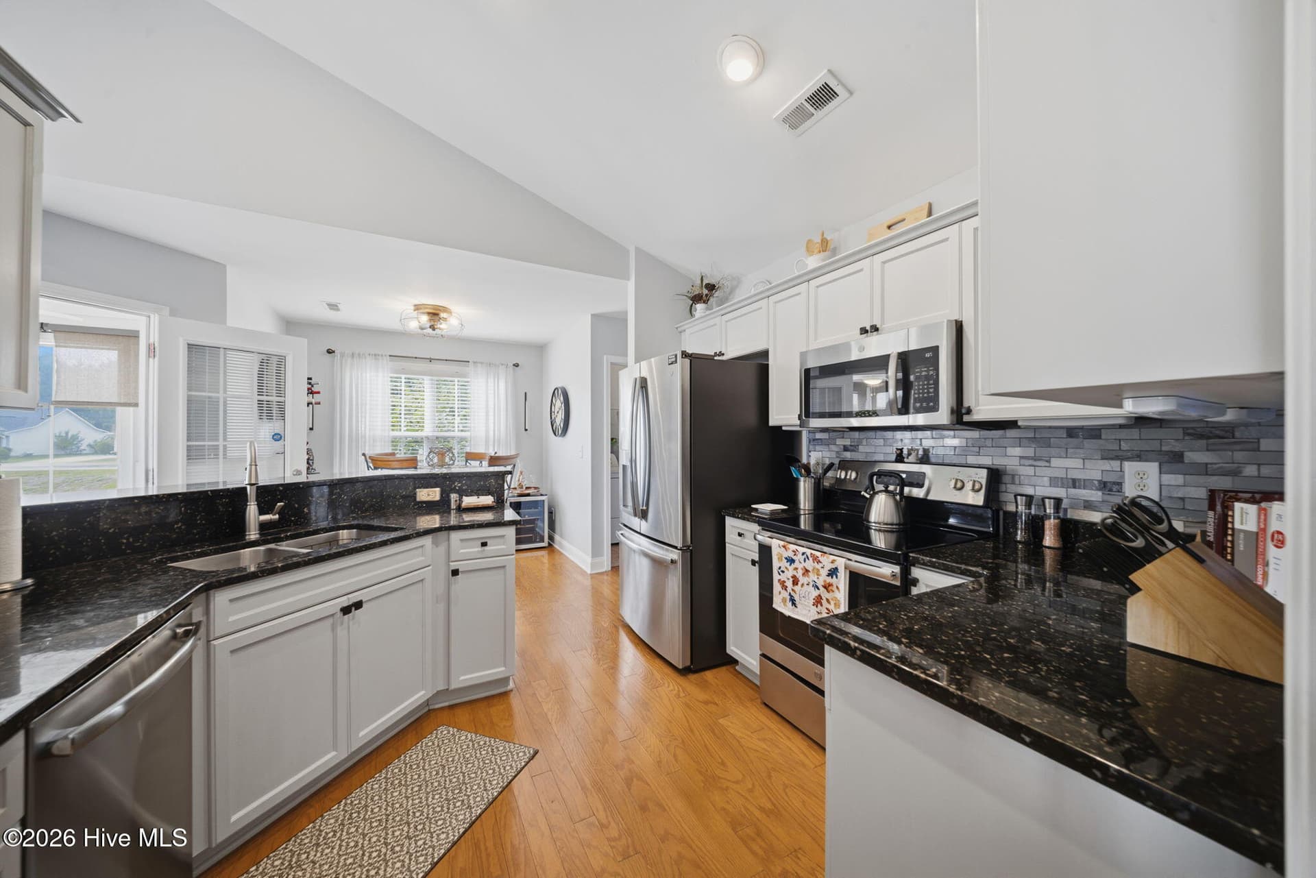 Single Family Residence at 205 Whitehill Road, Leland, NC 28451, photo 18 of 53