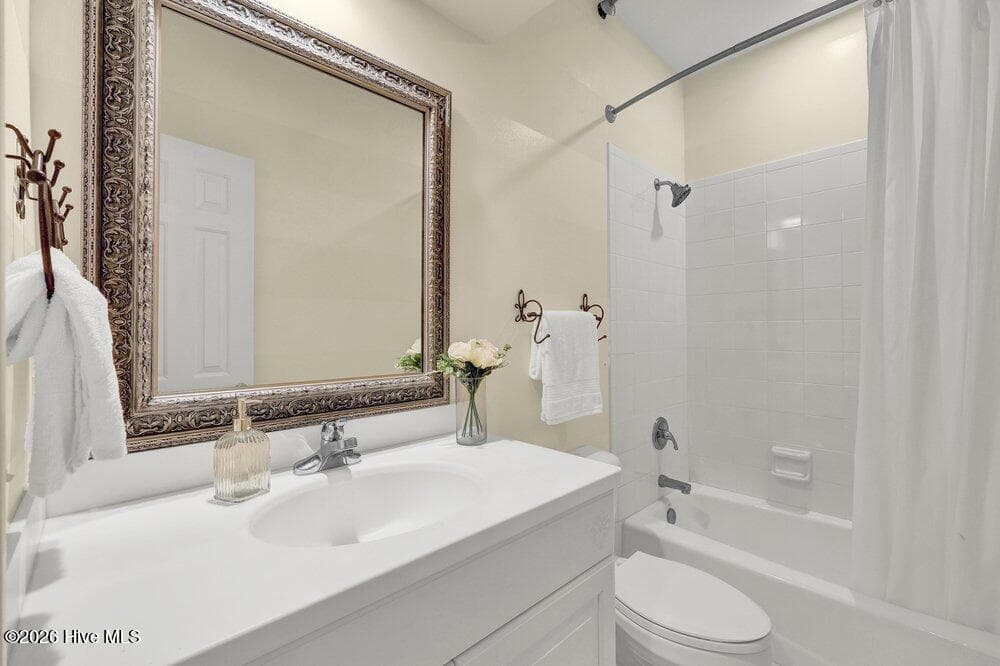 1st floor Guest Suite - 1609 Dijon Drive, Wilmington, NC 28405