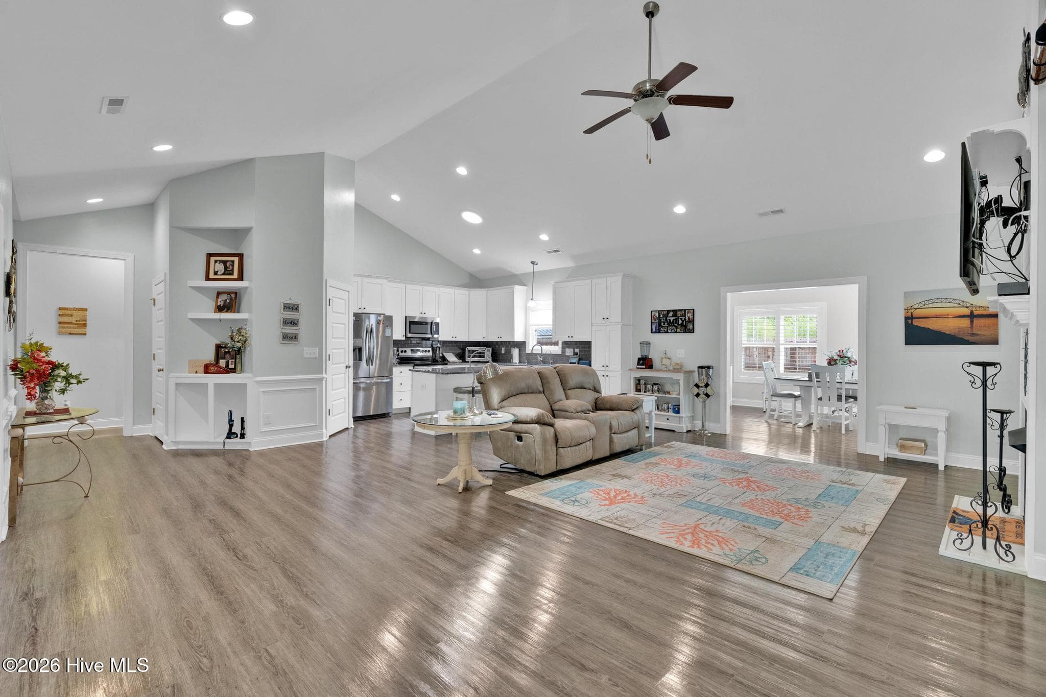 Single Family Residence at 693 Dan Owen Drive, Hampstead, NC 28443, photo 13 of 53