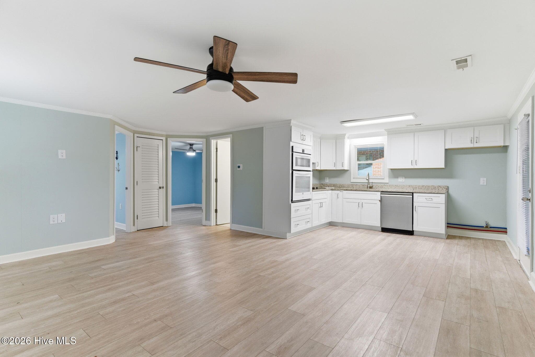 Single Family Residence at 103 SE 76th Street, Oak Island, NC 28465, photo 13 of 43