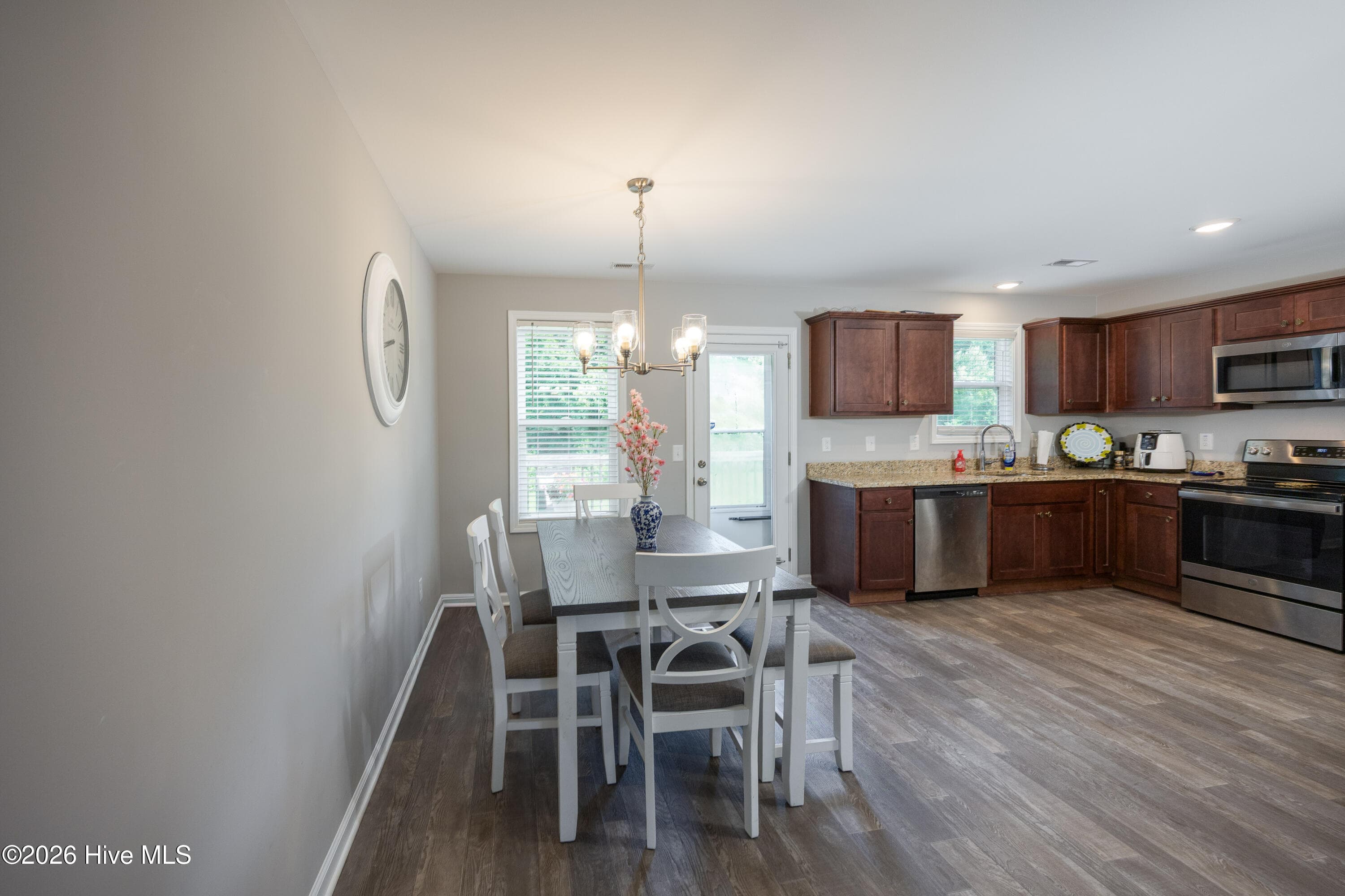 Single Family Residence at 207 Dixie Circle, Clinton, NC 28328, photo 12 of 31
