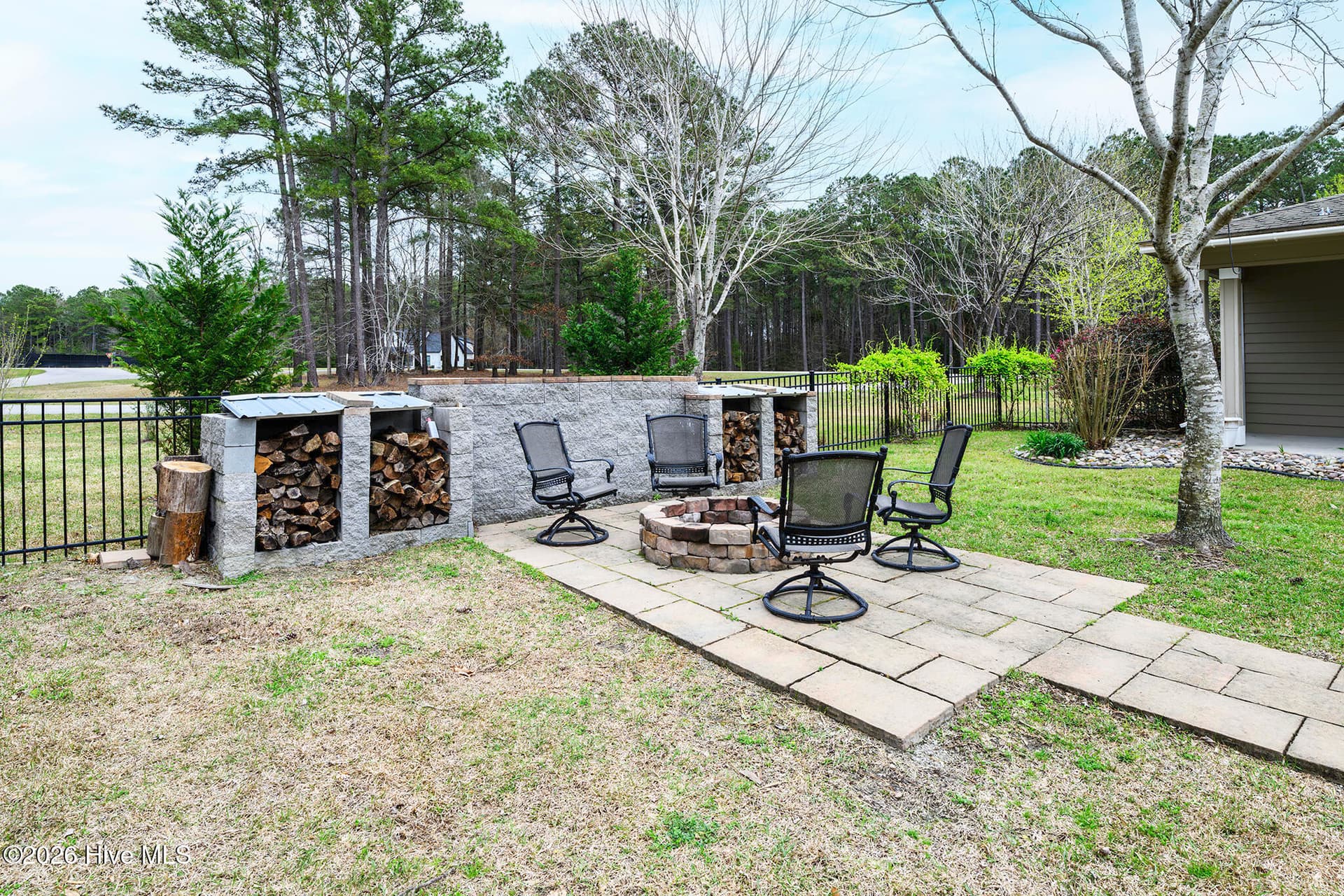 Fire Pit Area - 308 Wild Swan Lane, Minnesott Beach, NC 28510