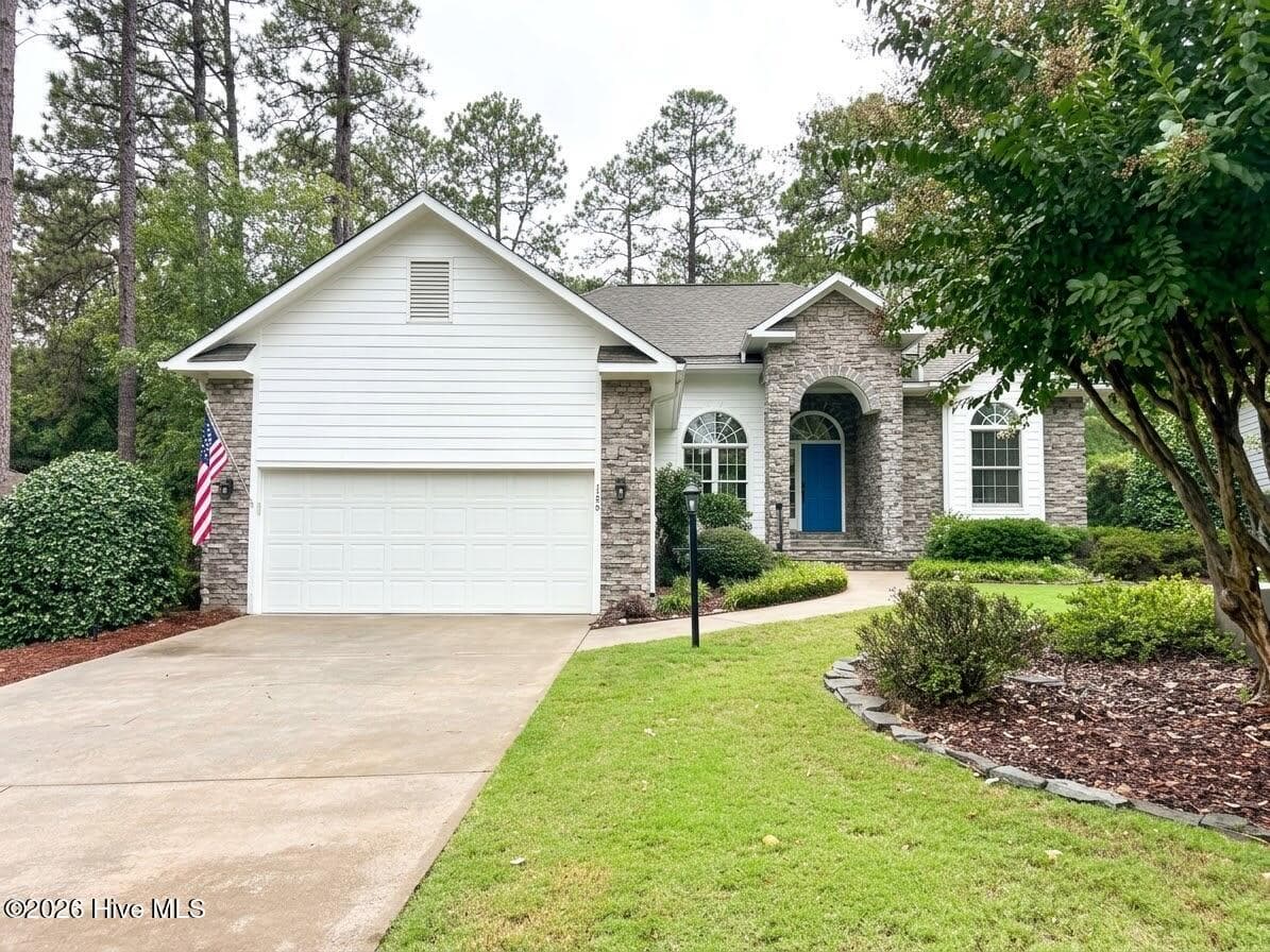 126 Triple Crown Circle, Southern Pines, NC 28387