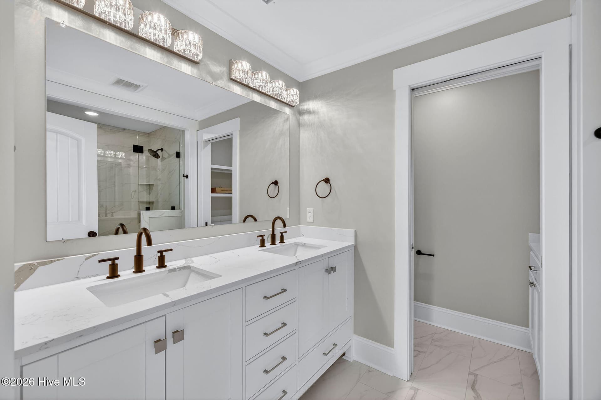 404 S Bodenheimer Street, Burgaw, NC 28425