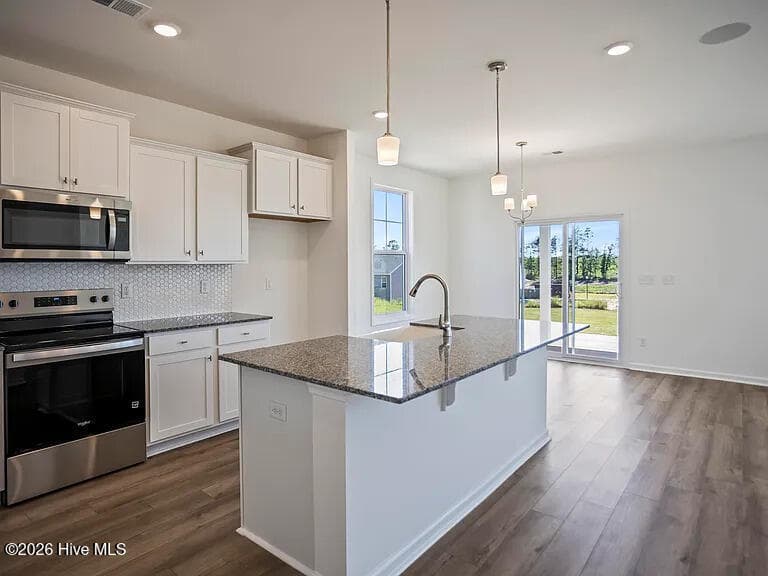 Single Family Residence at 4694 Hartshorn Circle, Aiken, SC 29801, photo 6 of 45