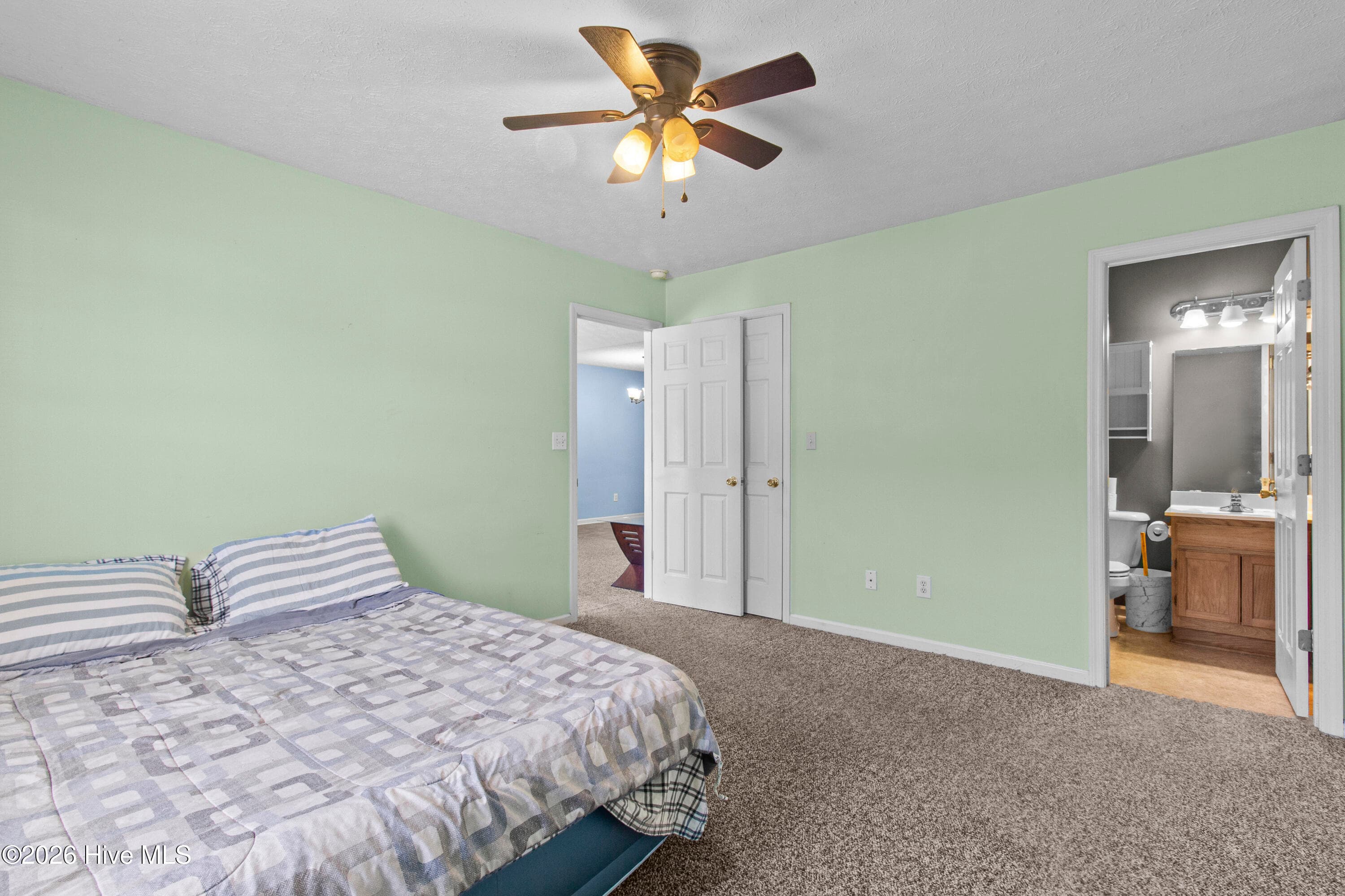Single Family Residence at 120 Eagle Trail, New Bern, NC 28562, photo 12 of 36