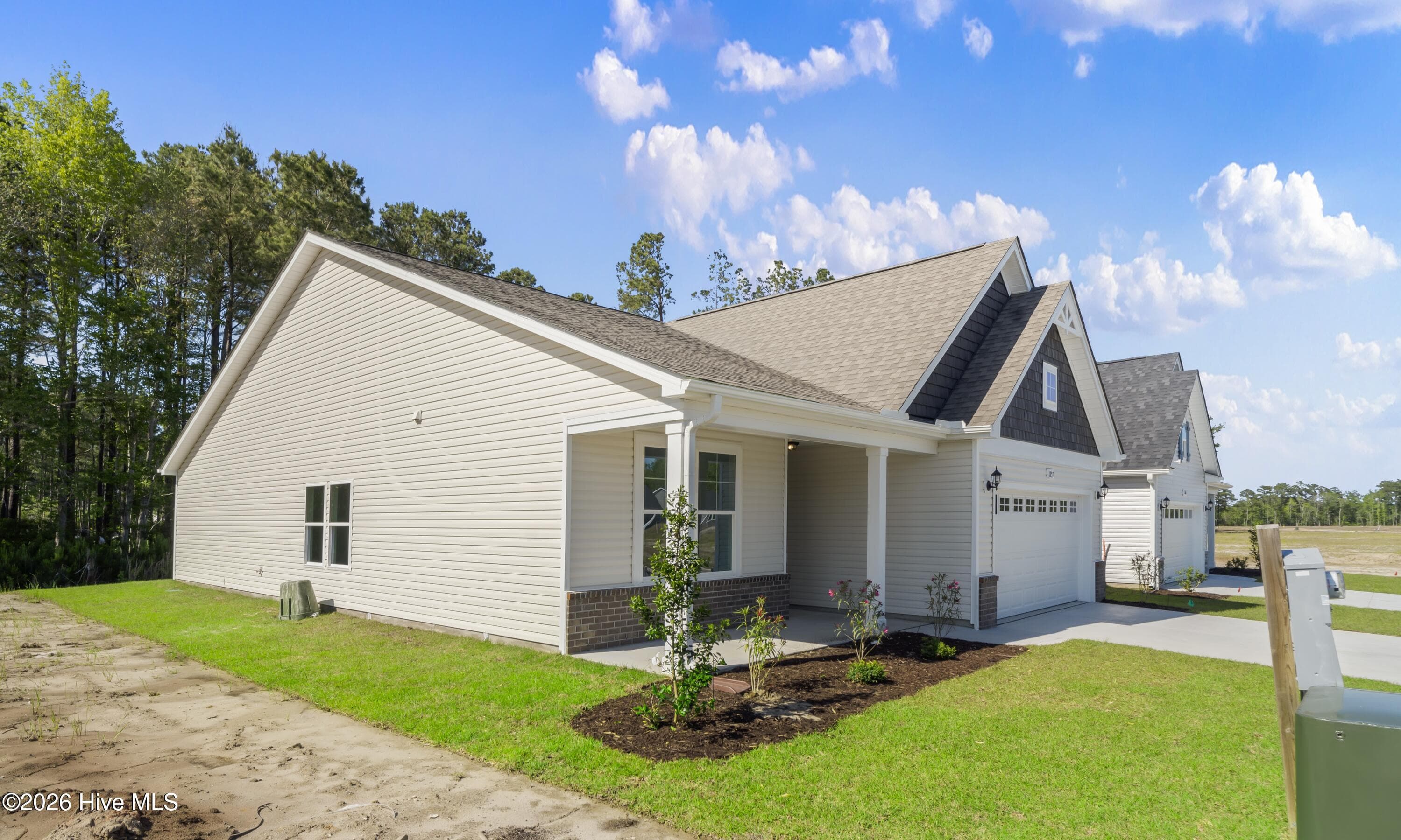 Single Family Residence at 1139 Forest Bend Drive NW, Calabash, NC 28467, photo 3 of 30