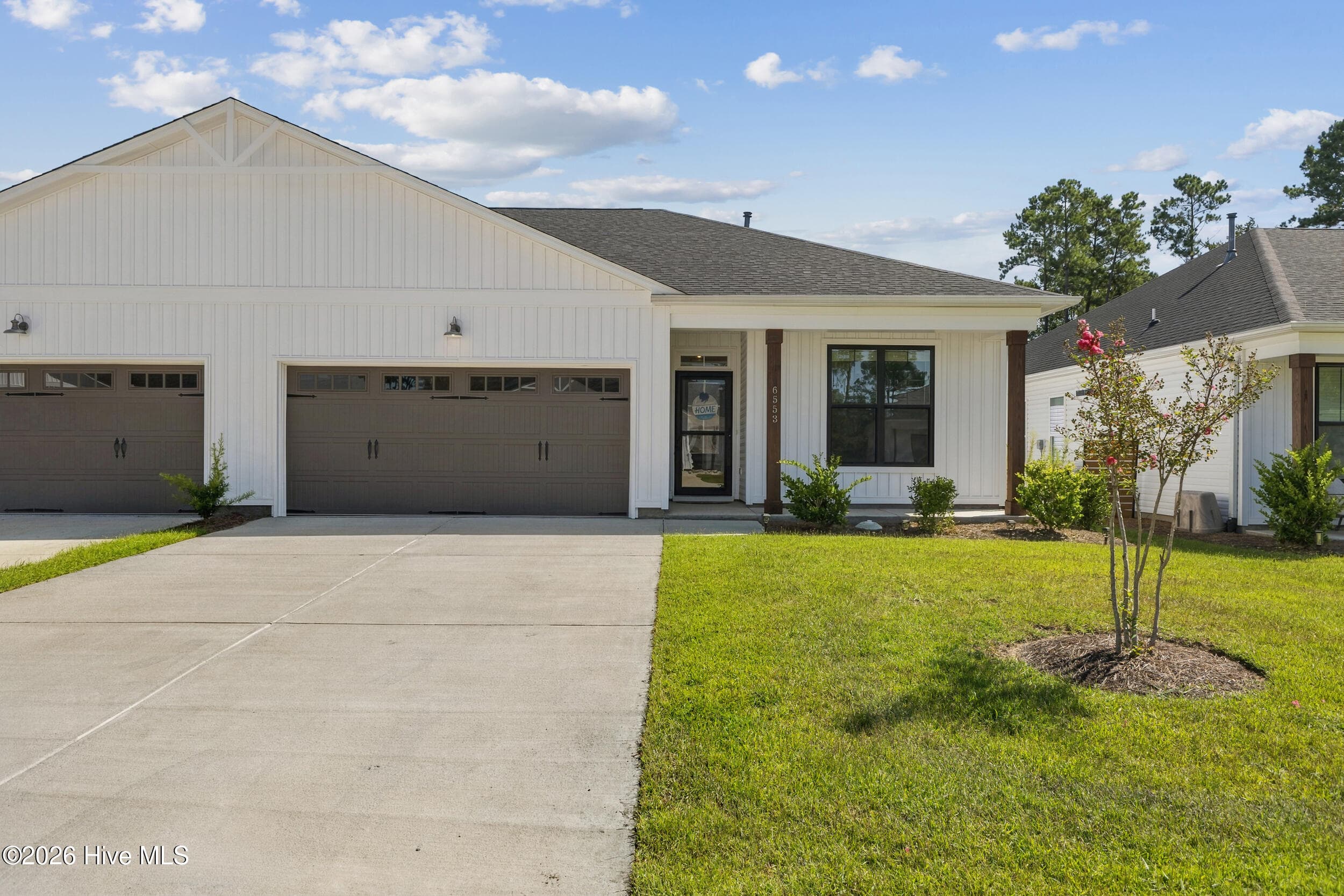 Townhouse at 6553 Pinnacle Point, Winnabow, NC 28479, photo 4 of 45