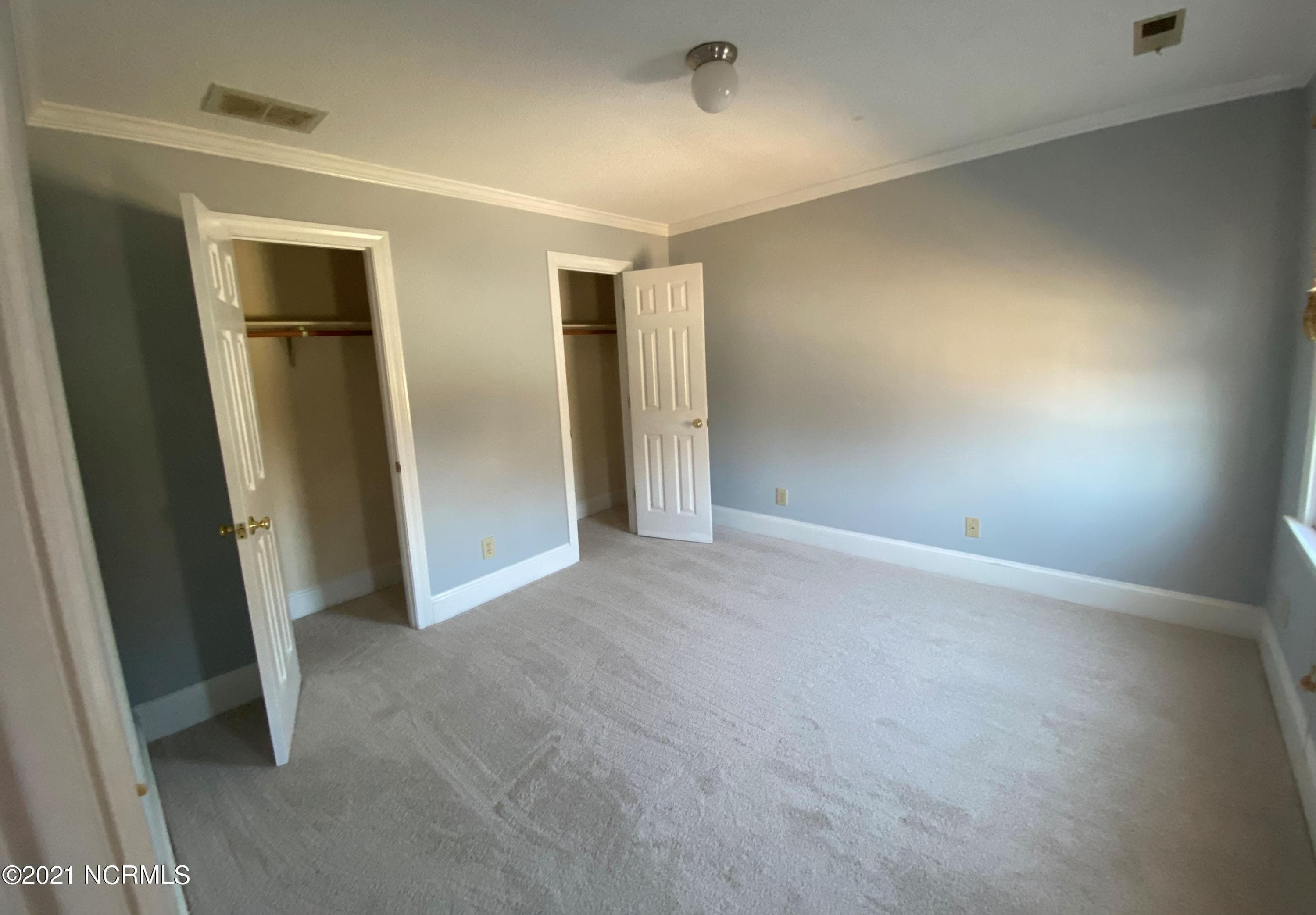 Single Family Residence at 2302 Stirrup Court, Greenville, NC 27858, photo 10 of 11