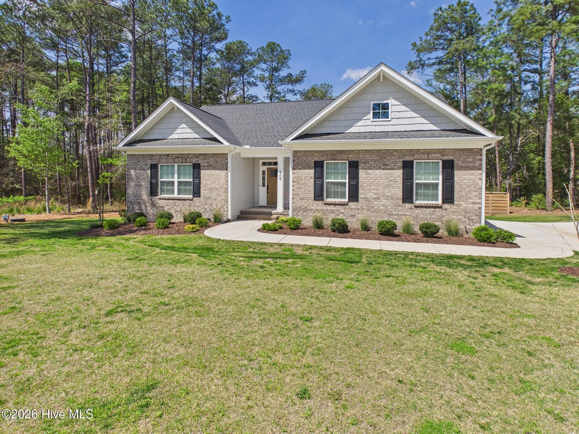 Single Family Residence at 409 Piney Oak Drive, Carthage, NC 28327, photo 7 of 61